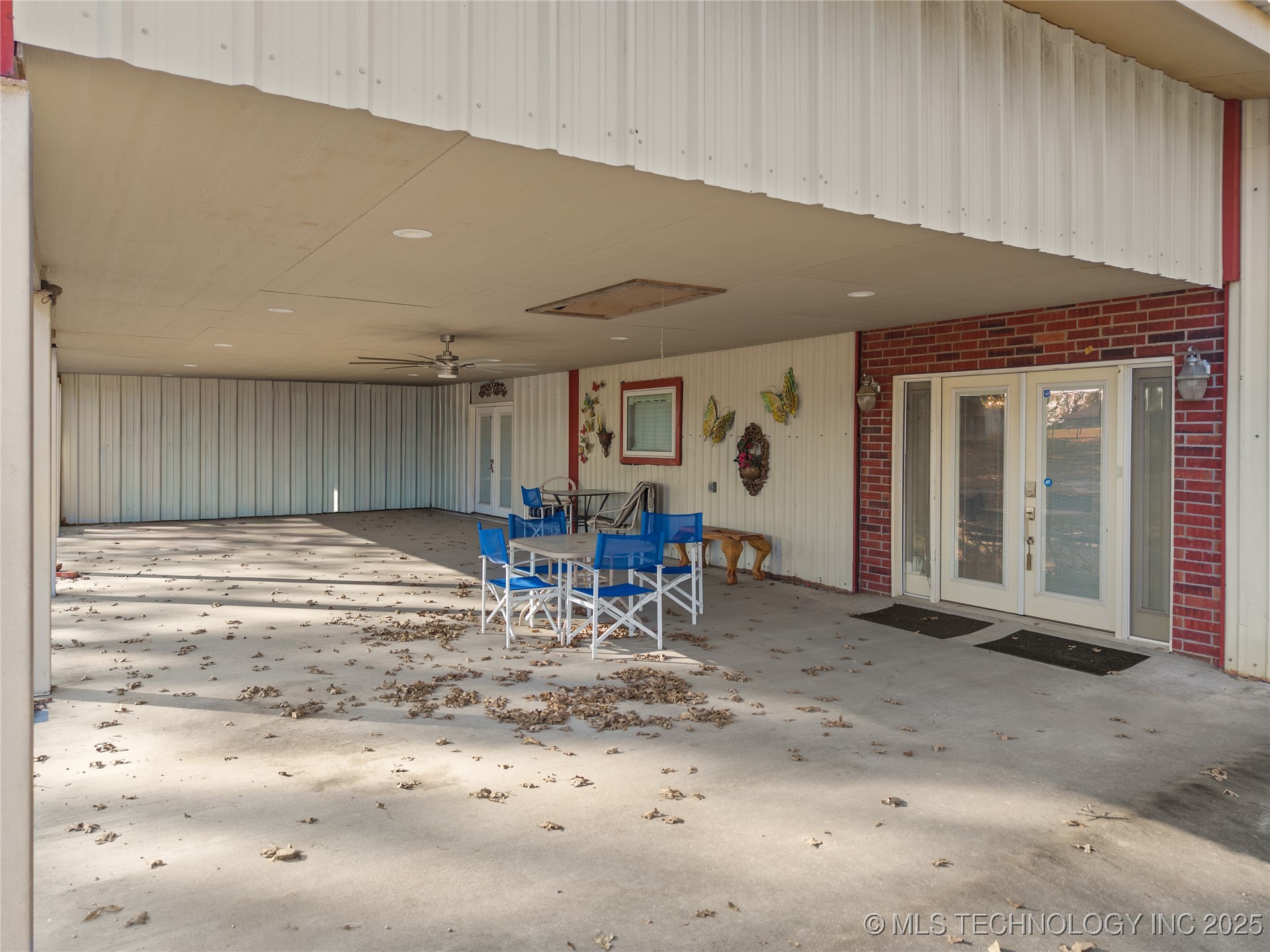 8596 State Highway 199 Property Photo 4