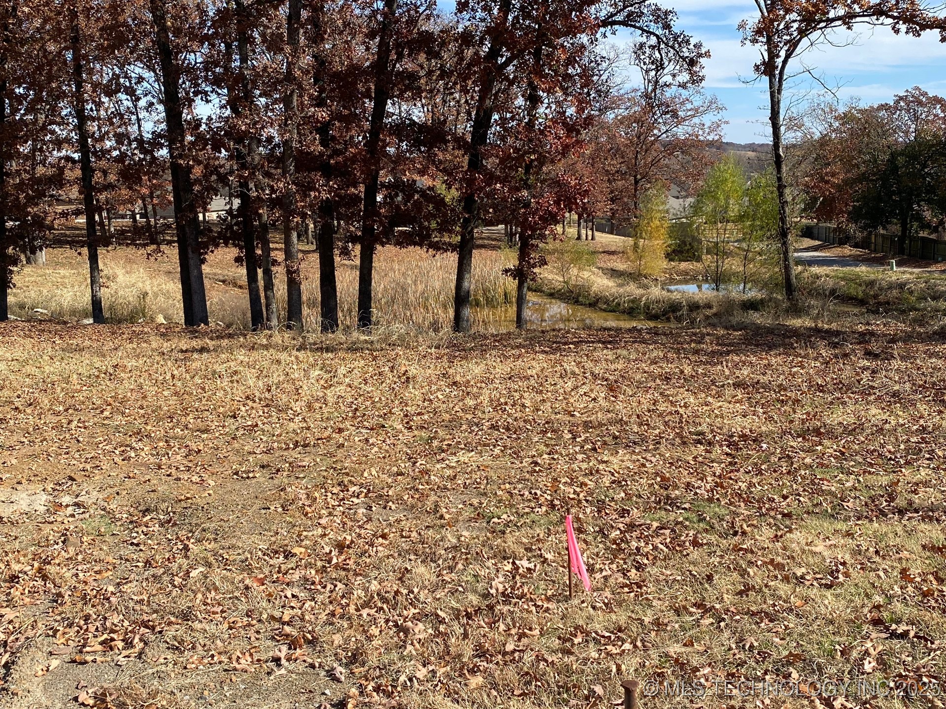 655 Woodlands Drive Property Photo 1