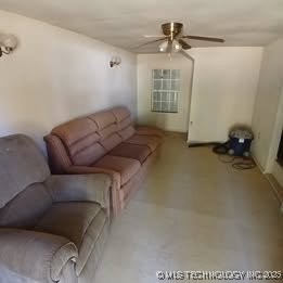 416784 Delaware Drive Property Photo 2