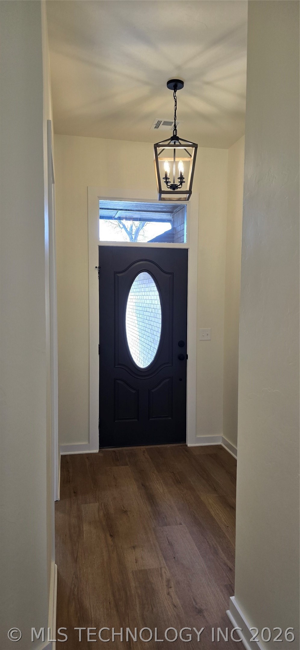 529 E Oak Tree Avenue Property Photo 2