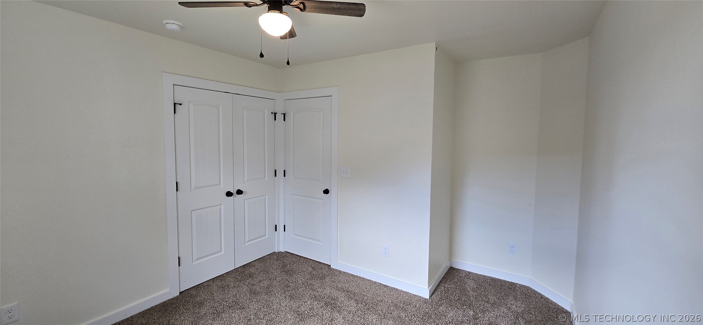 529 E Oak Tree Avenue Property Photo 7