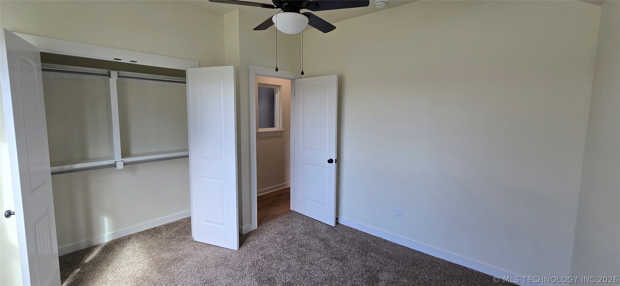 529 E Oak Tree Avenue Property Photo 14