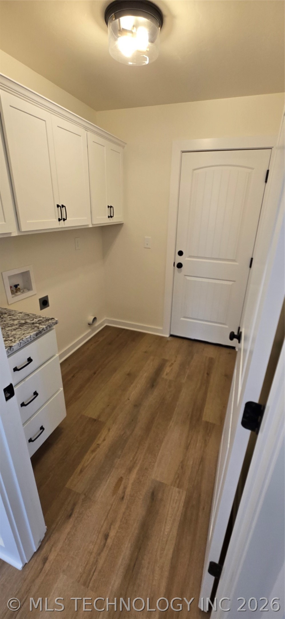 529 E Oak Tree Avenue Property Photo 17