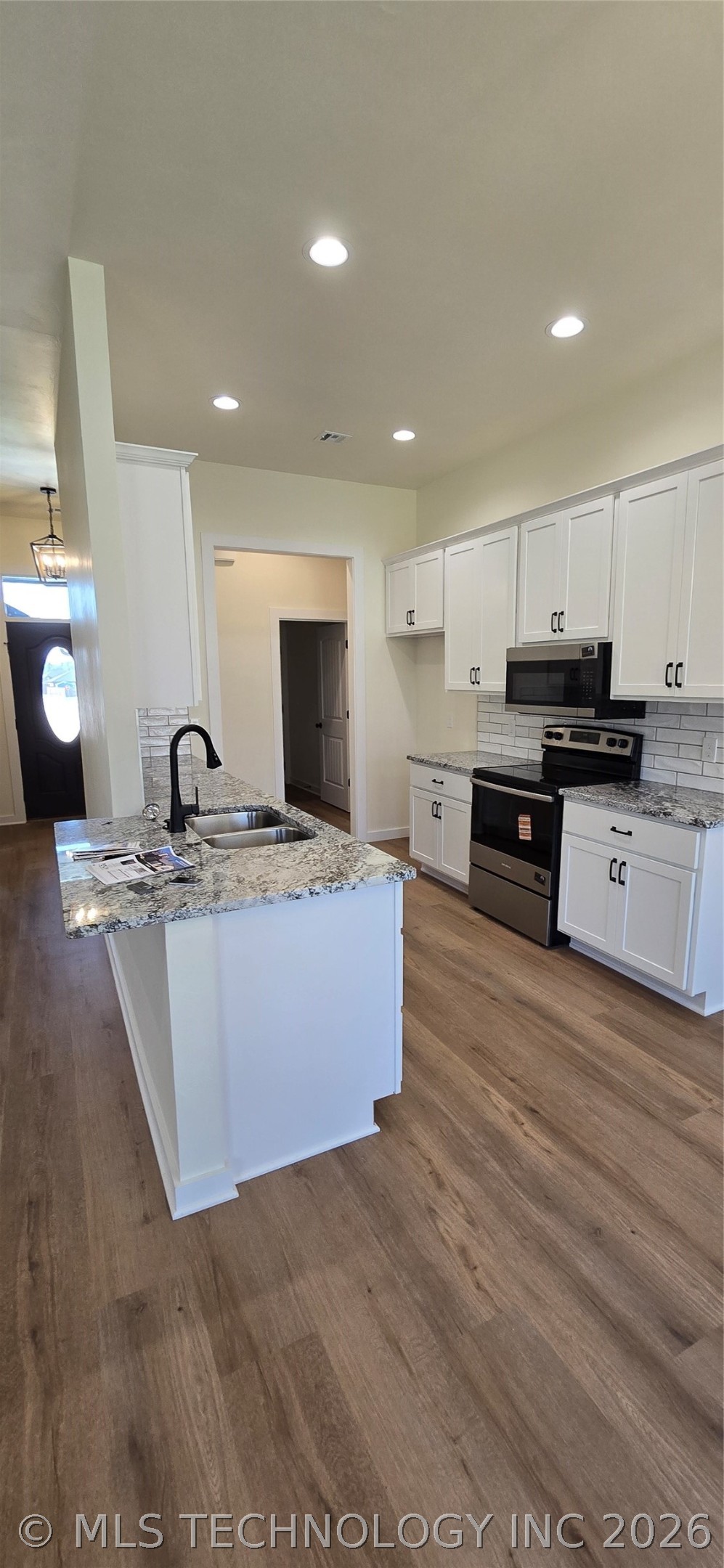 529 E Oak Tree Avenue Property Photo 21