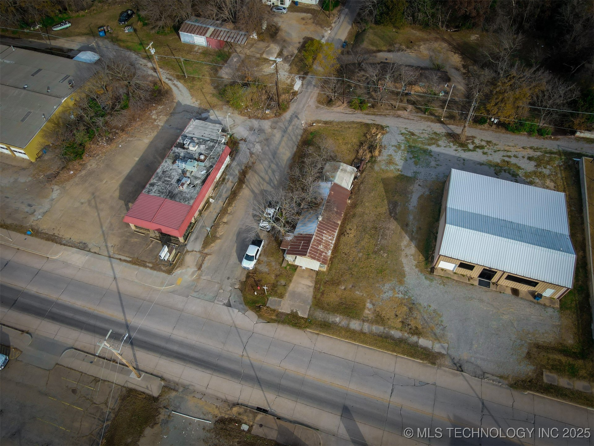 501 E Broadway Street Property Photo 7