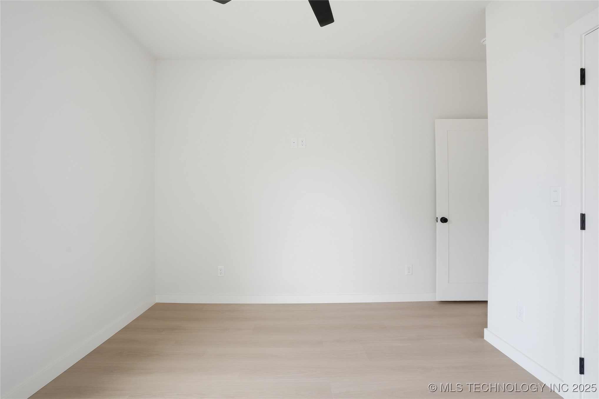 4729 E King Street Property Photo 25