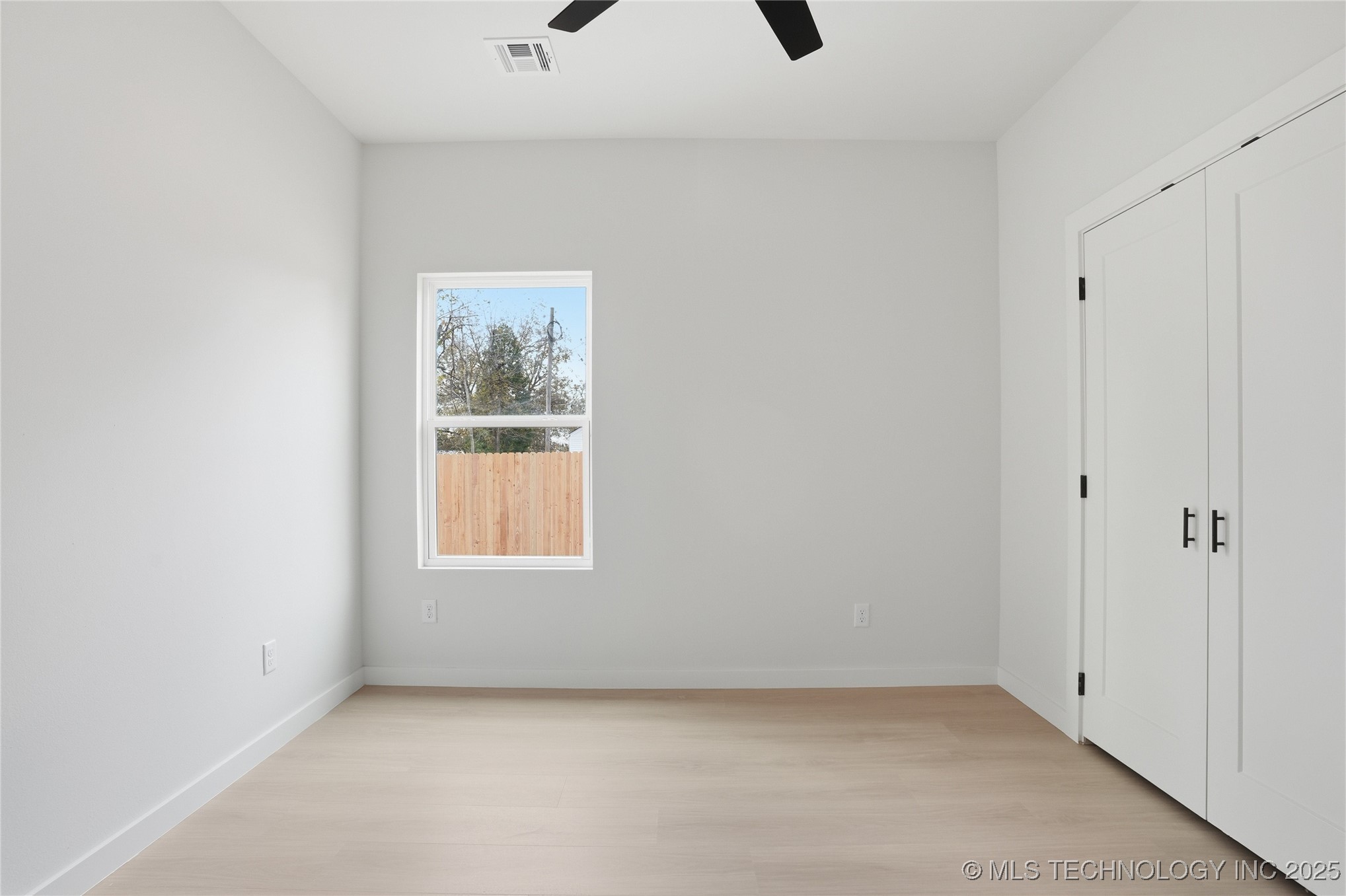 4729 E King Street Property Photo 31