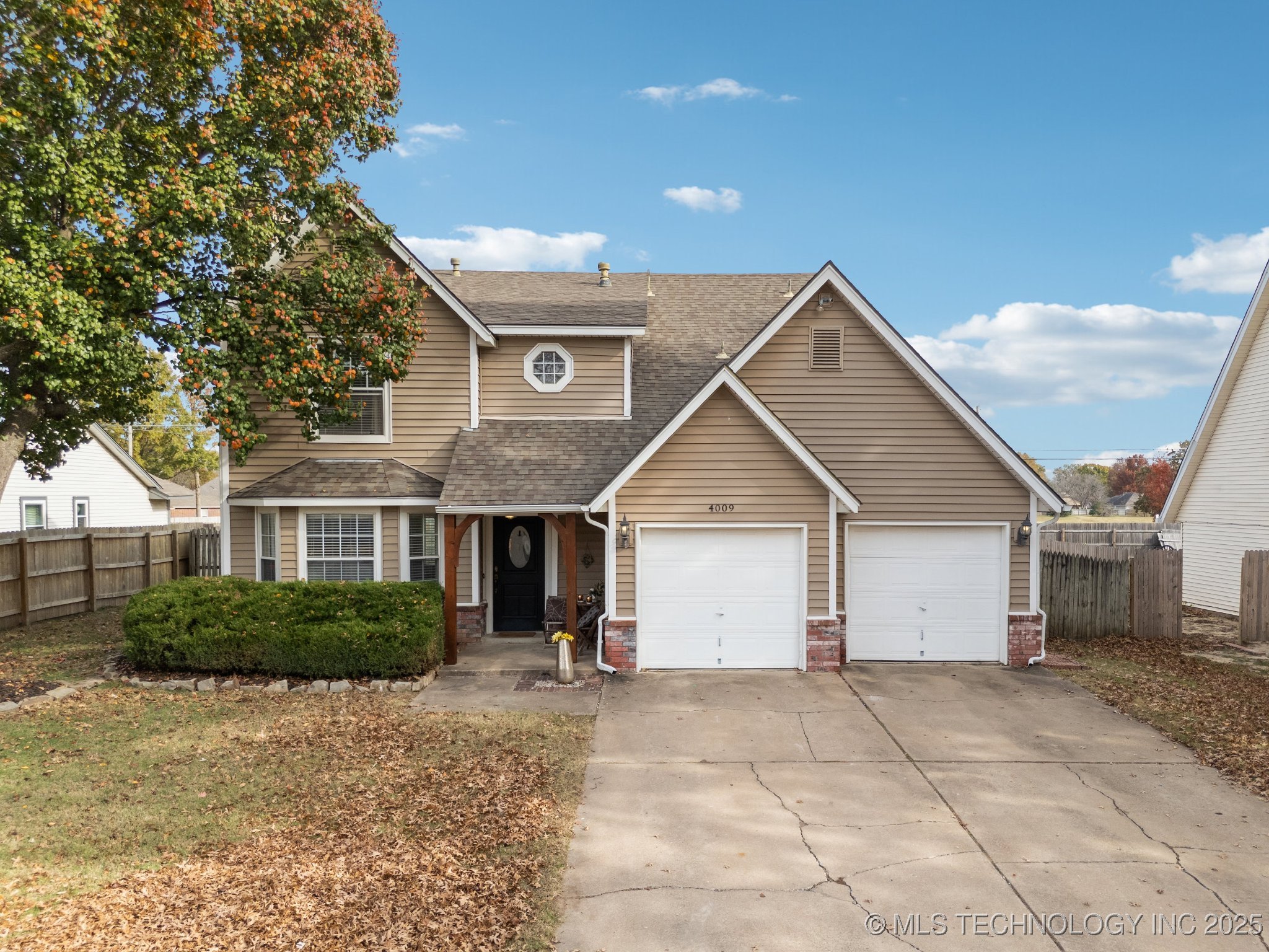 4009 S Beech Avenue Property Photo 1
