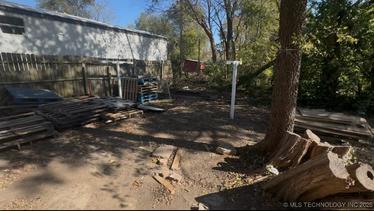 622 S B Street Property Photo 3