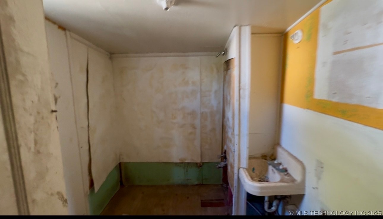 622 S B Street Property Photo 10
