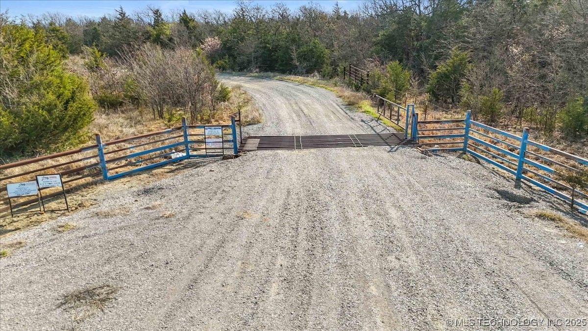 1 Double Springs Property Photo 7