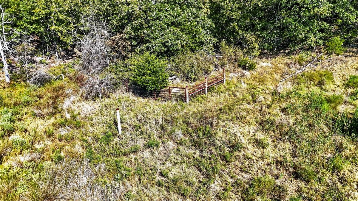 1 Double Springs Property Photo 14