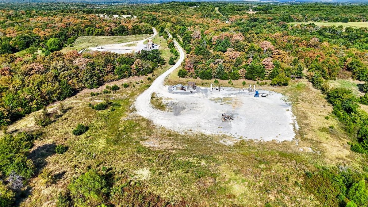 1 Double Springs Property Photo 31