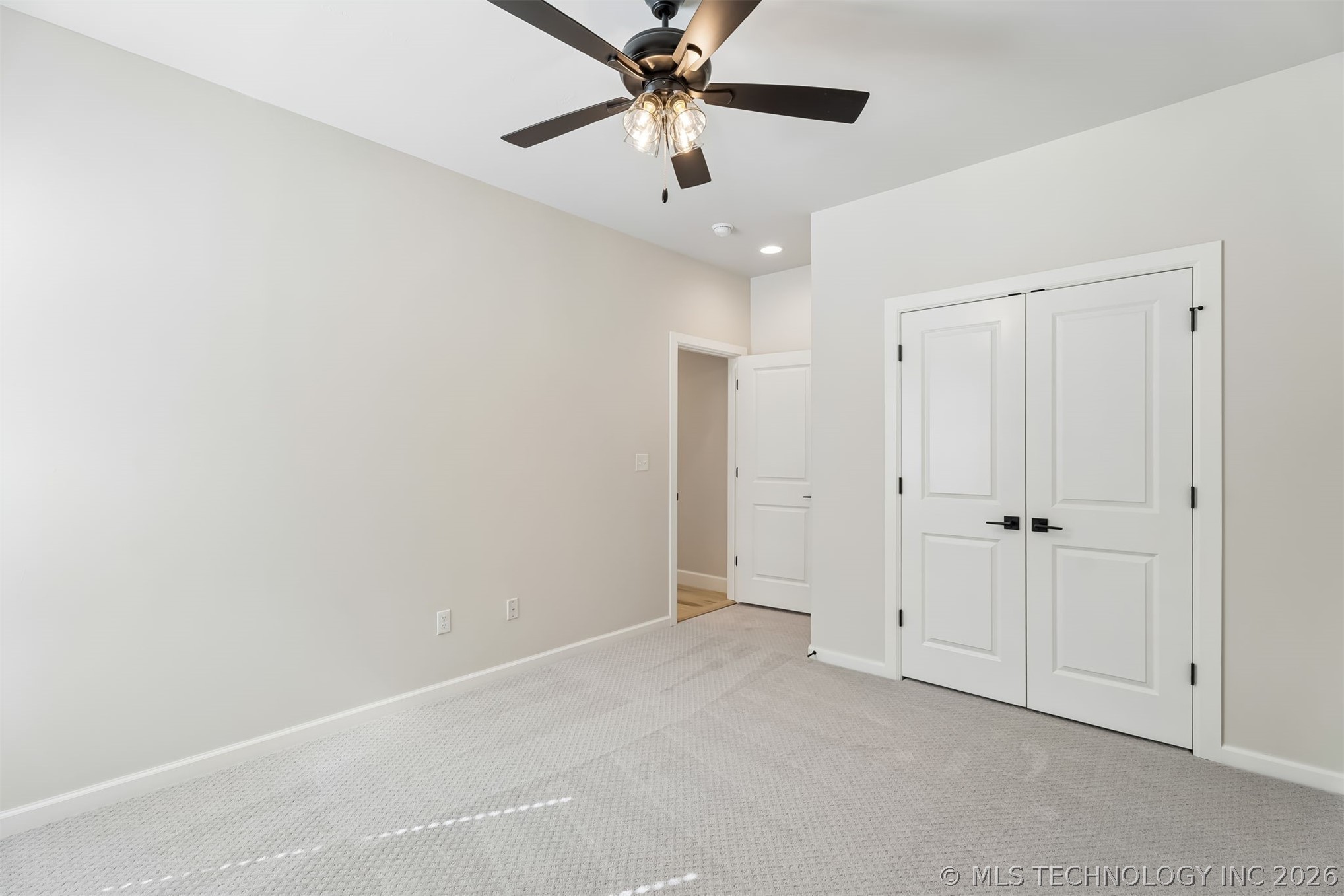 2601 W Twin Oaks Street Property Photo 52
