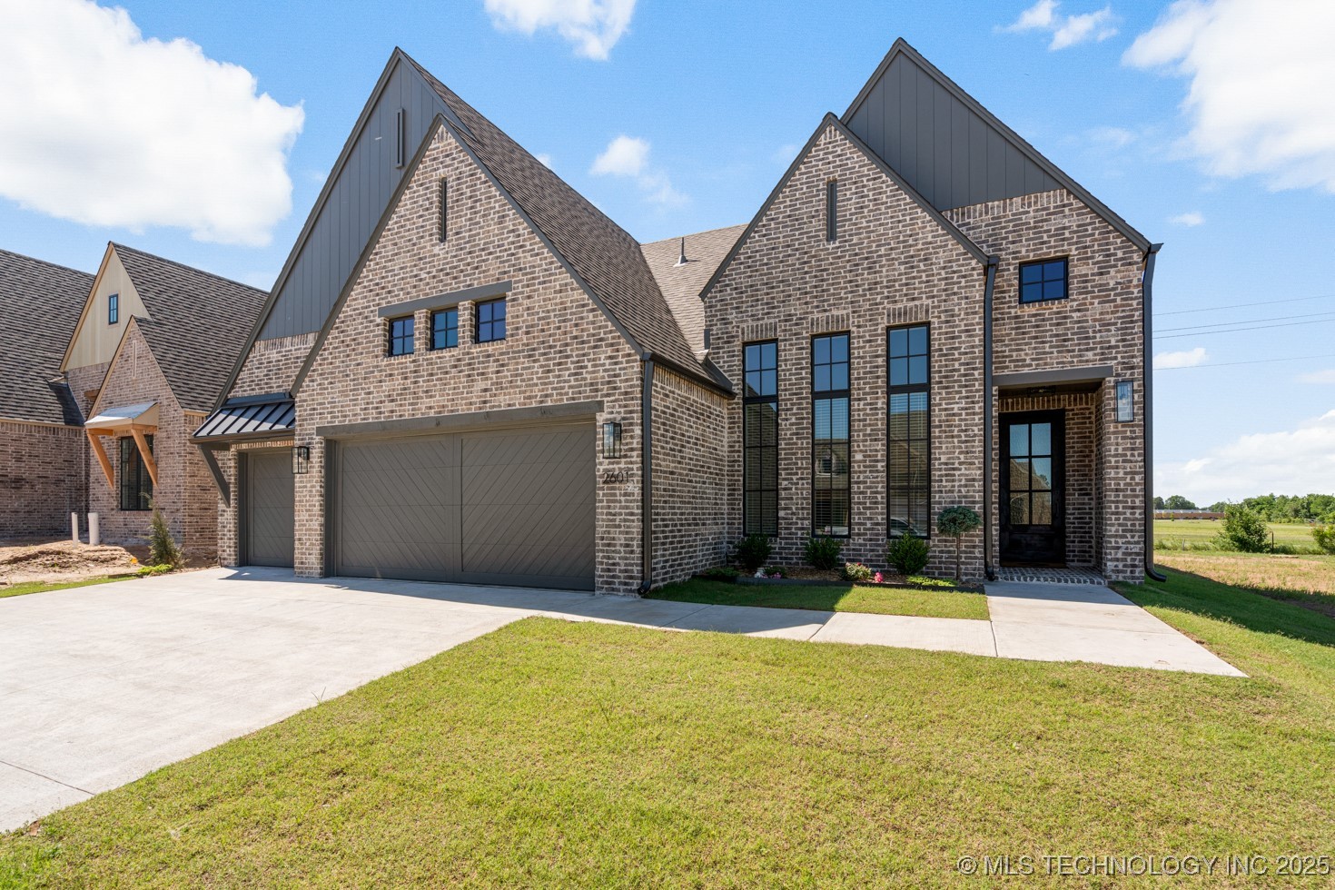 2601 W Twin Oaks Street Property Photo 60