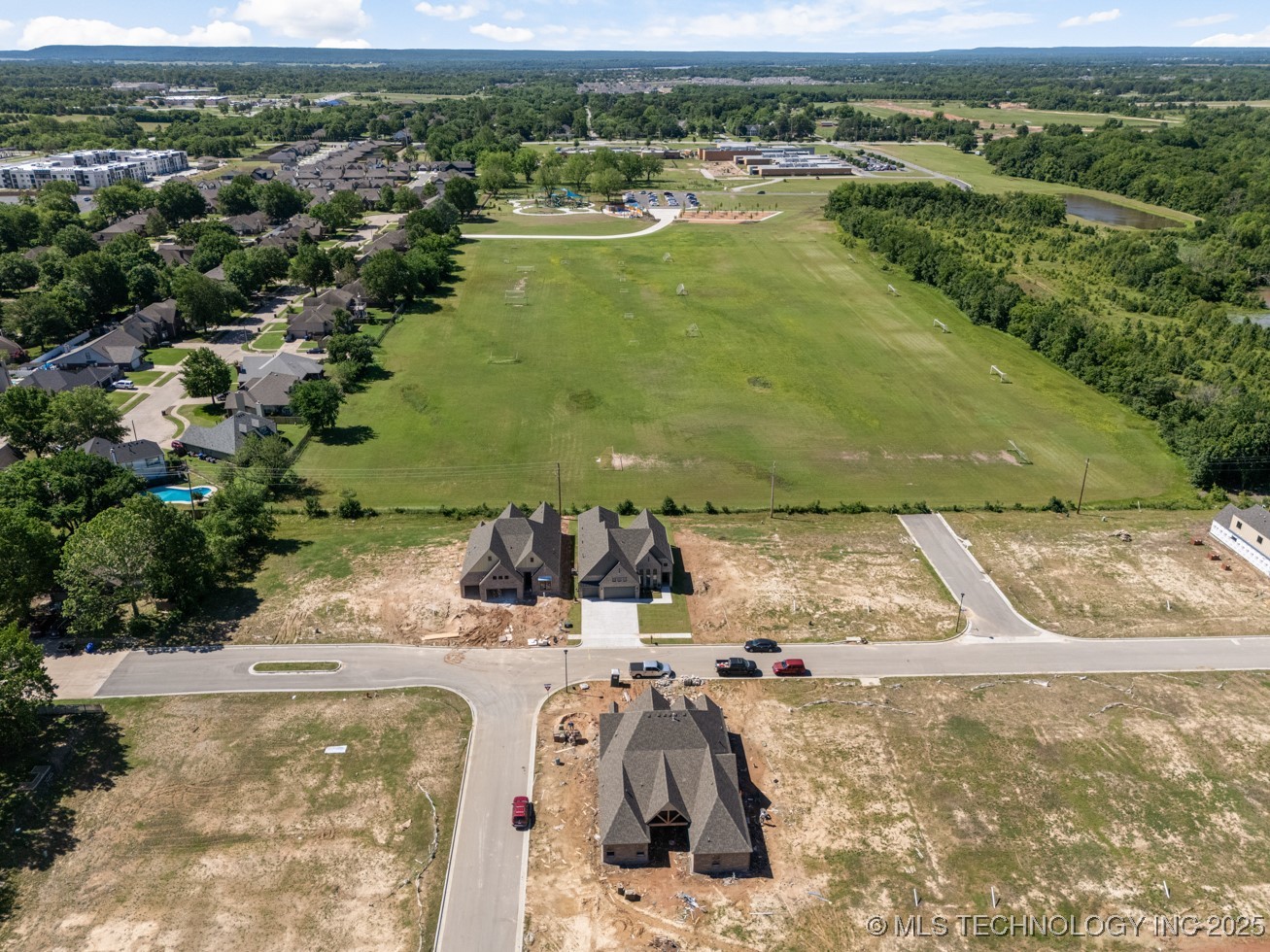 2601 W Twin Oaks Street Property Photo 67