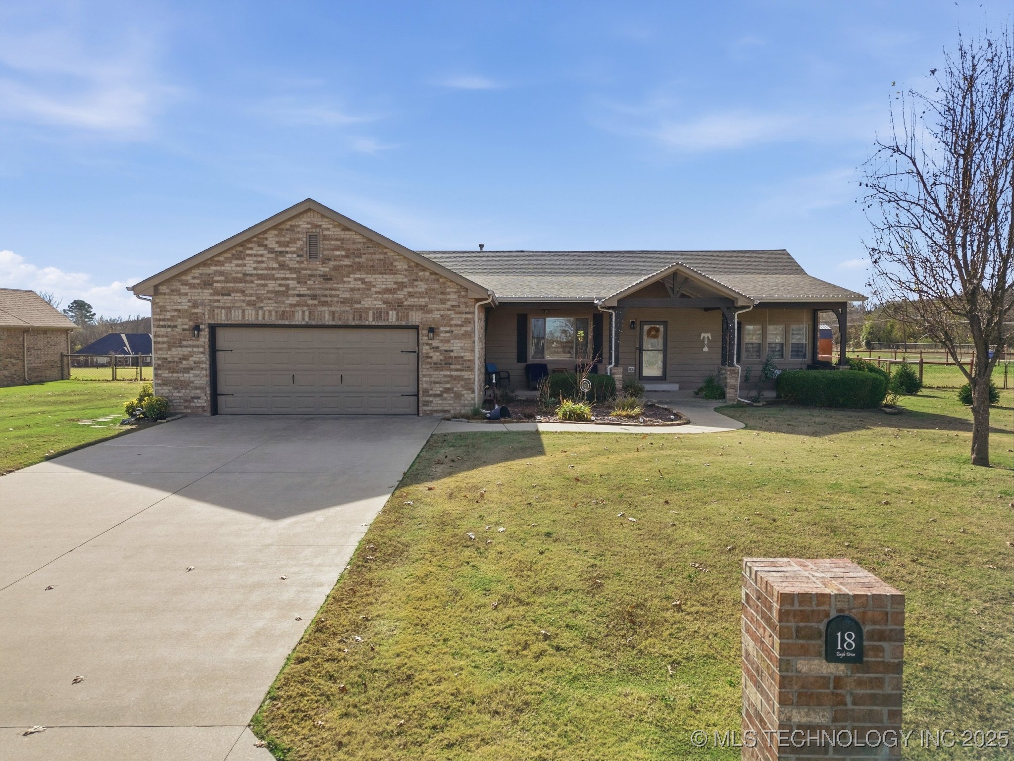 18 Eagle Drive Property Photo 1