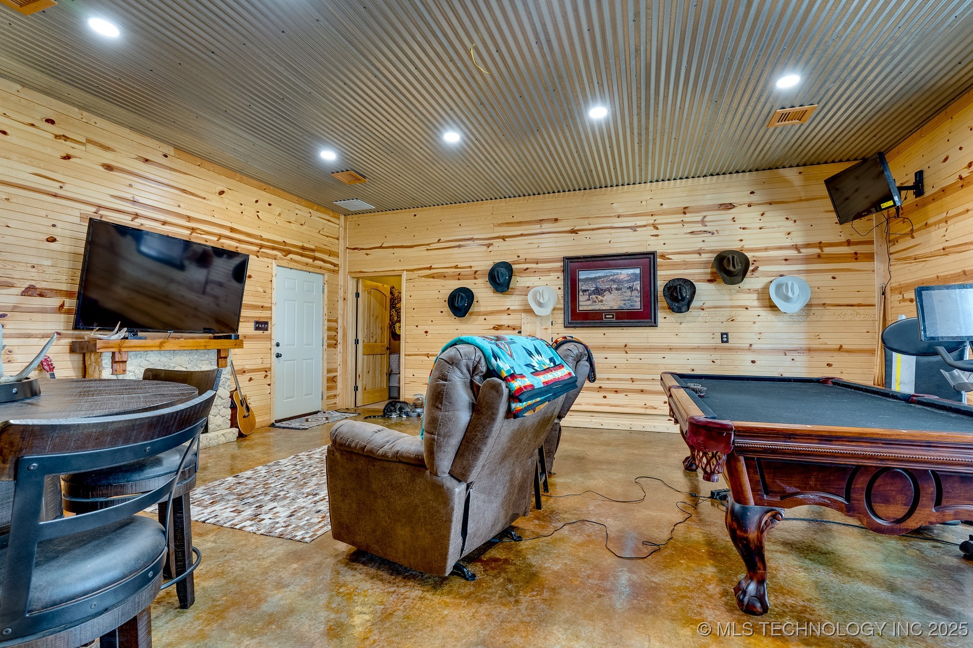 12841 County Road 3680 Property Photo 20