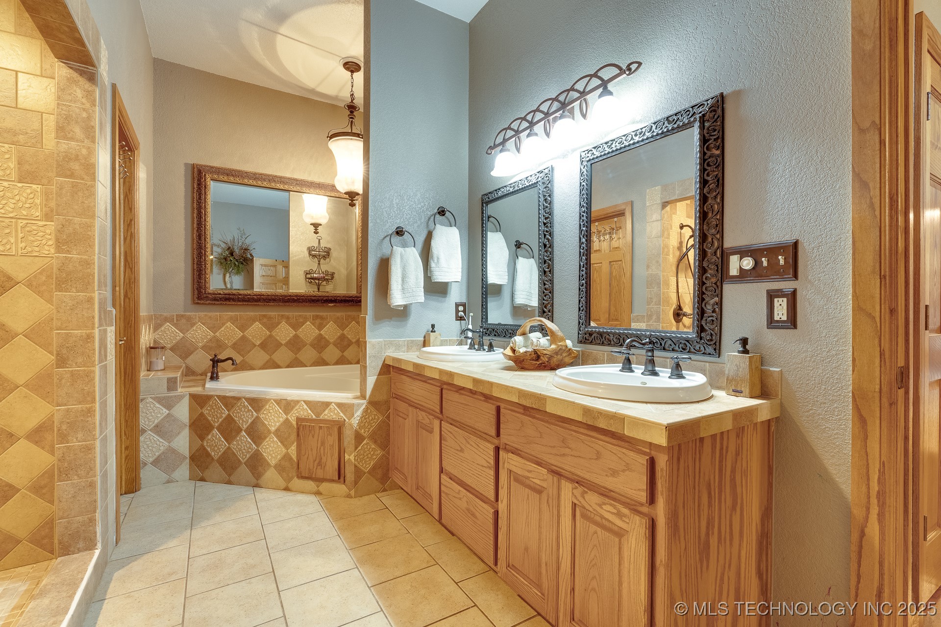 12841 County Road 3680 Property Photo 23