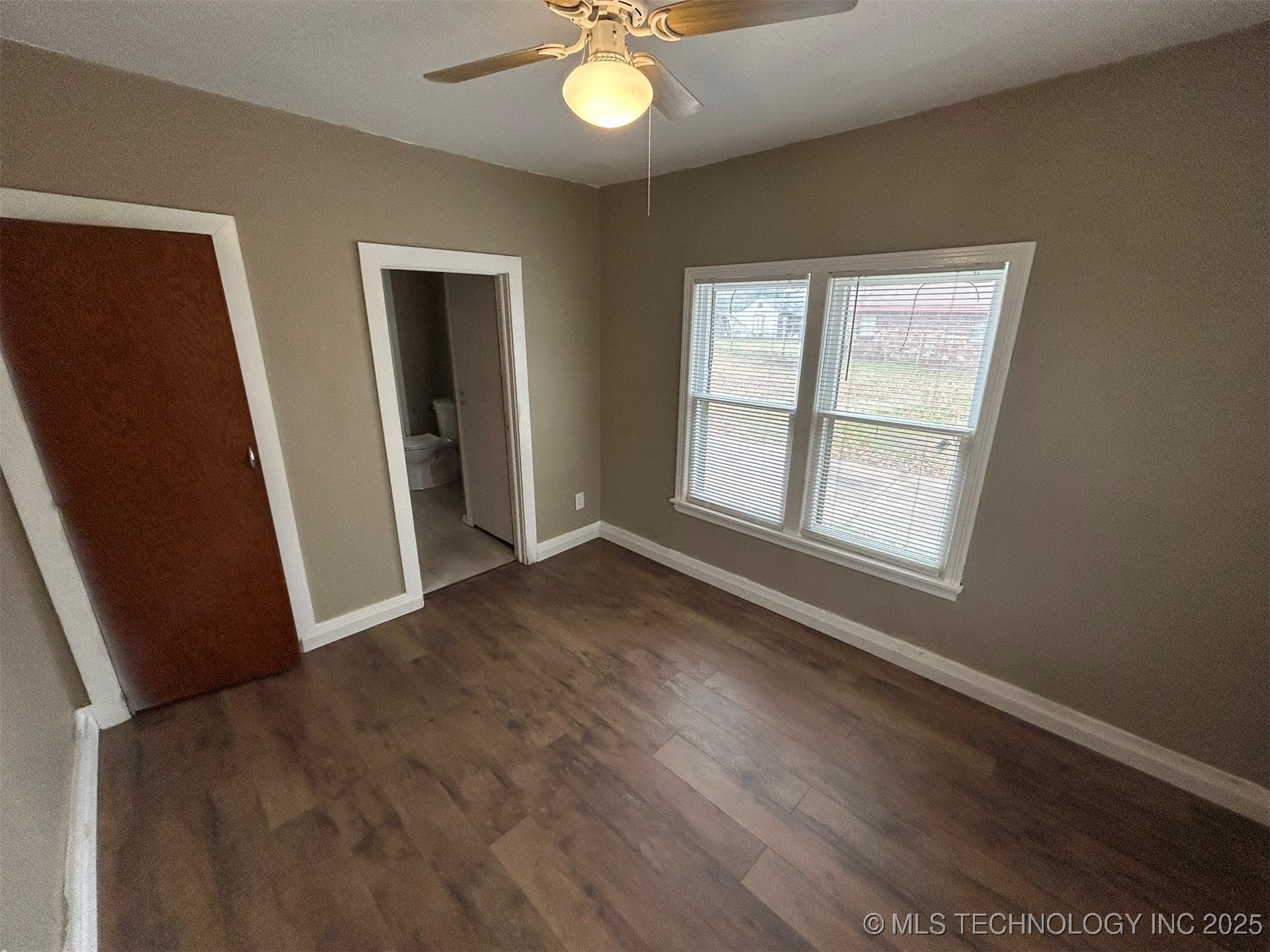 3027 W Cameron Street Property Photo 10