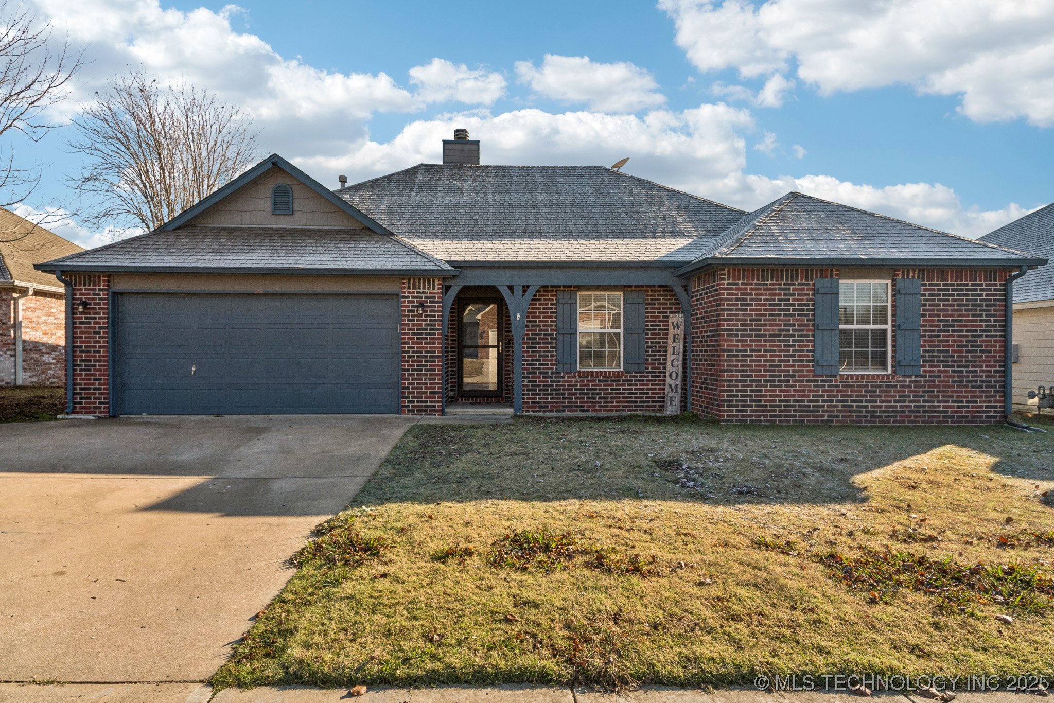 1124 S Catalina Drive Property Photo 1