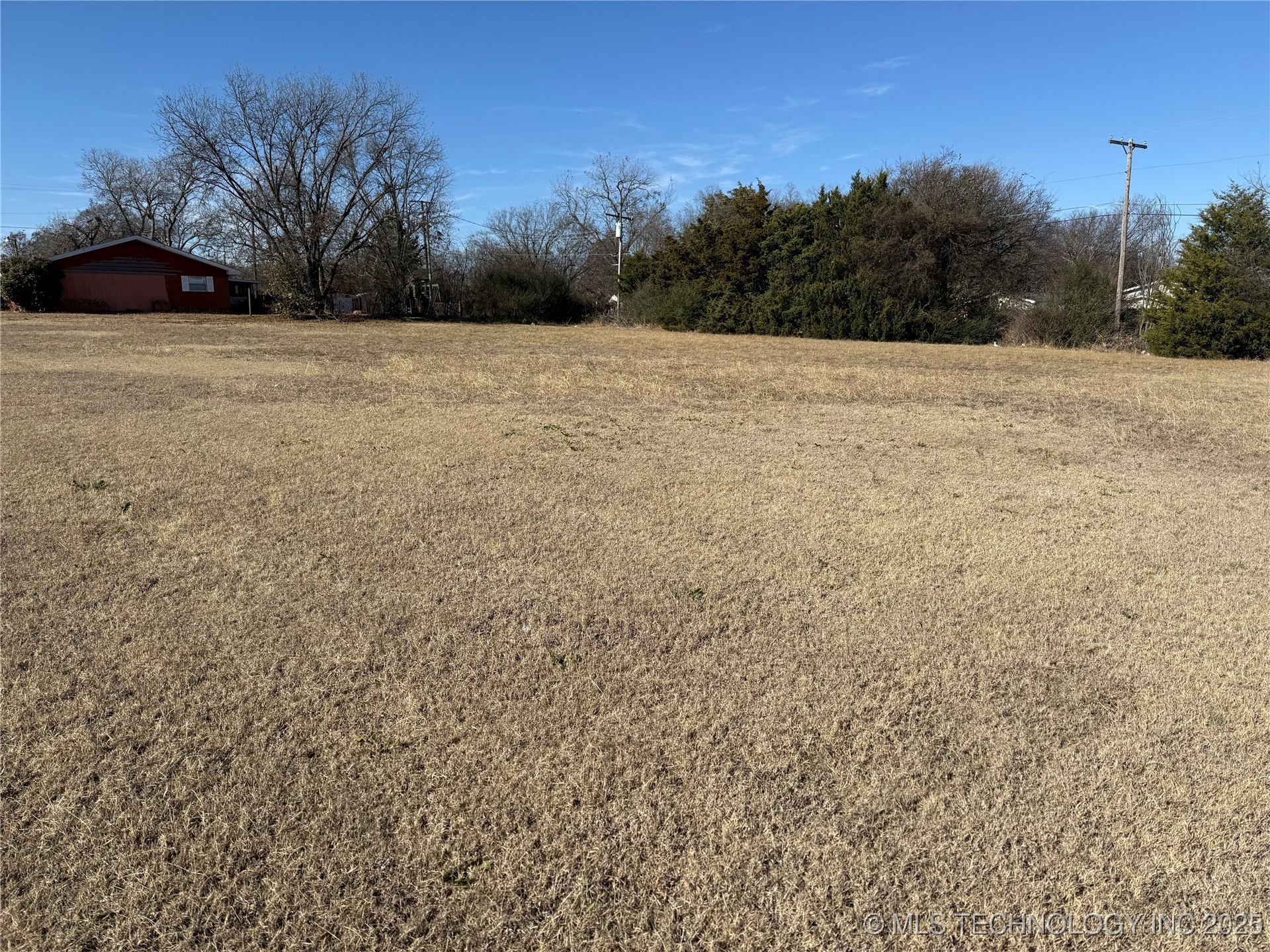 2805 N Commerce Street Property Photo 1