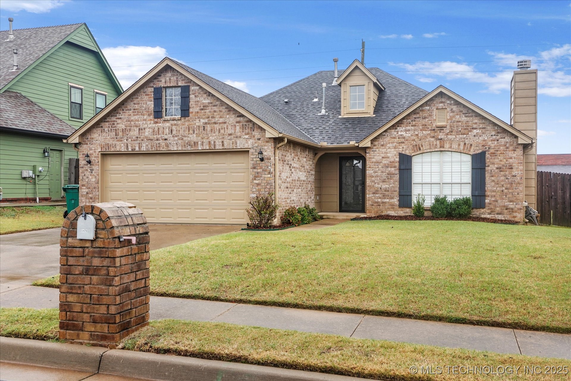 5420 S Redbud Place Property Photo 1