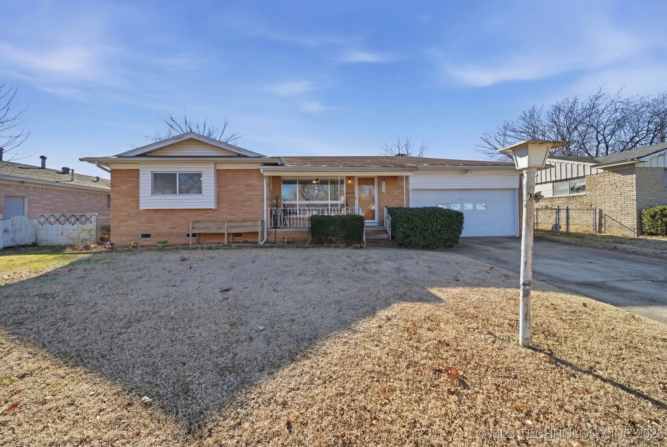 110 W Mill Avenue Property Photo 1