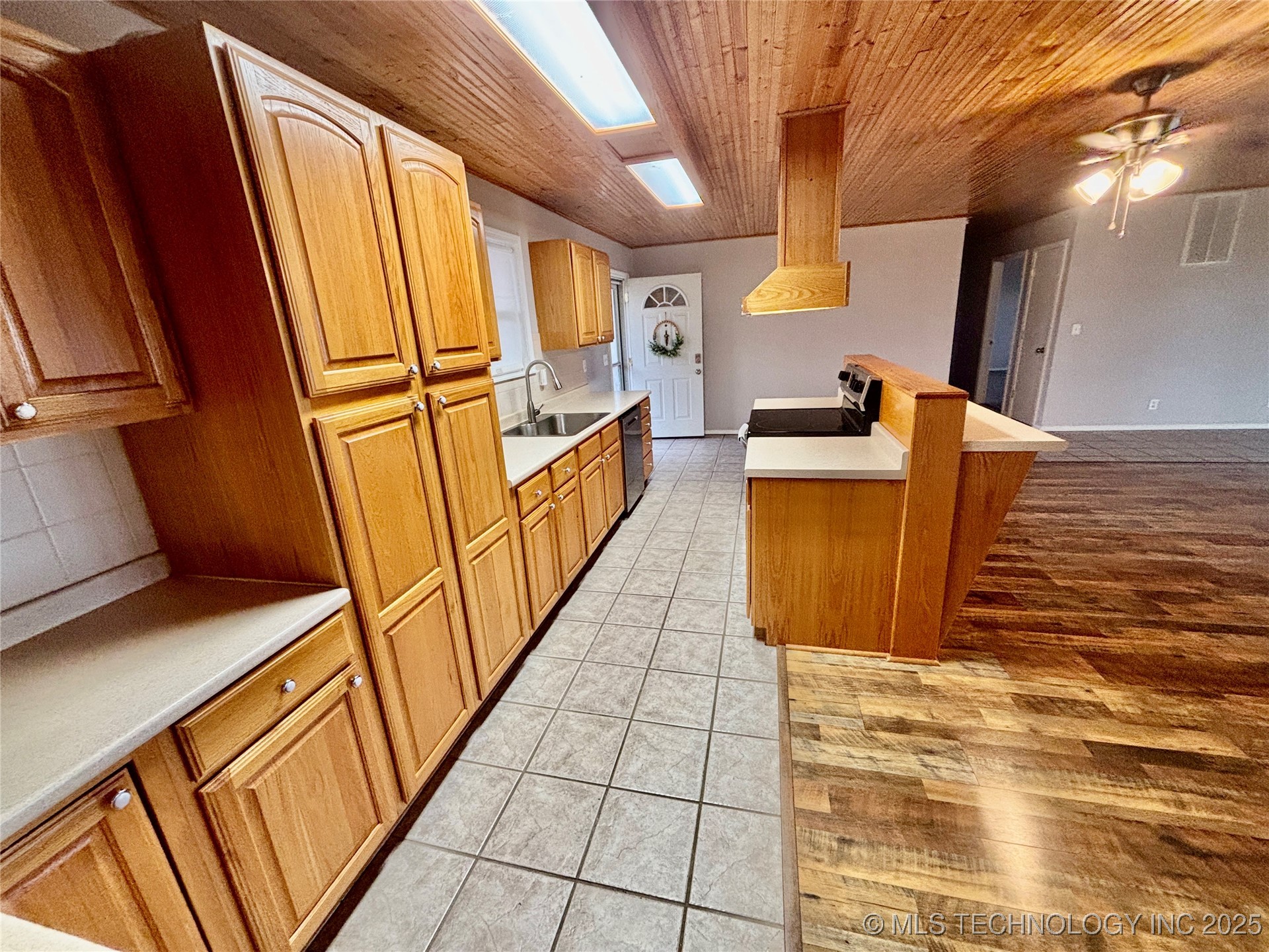 413804 E 1212 Road Property Photo 17