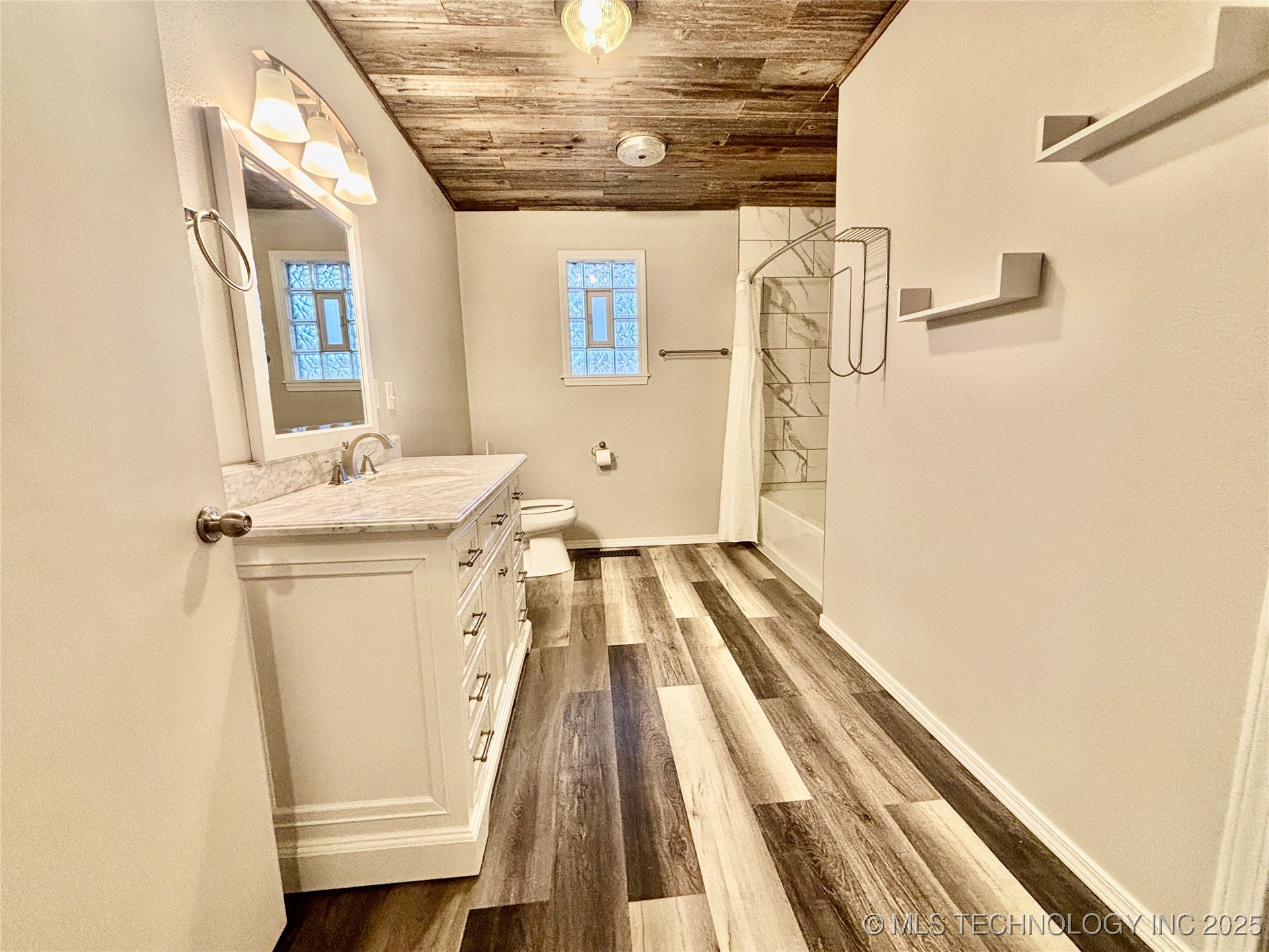 413804 E 1212 Road Property Photo 24