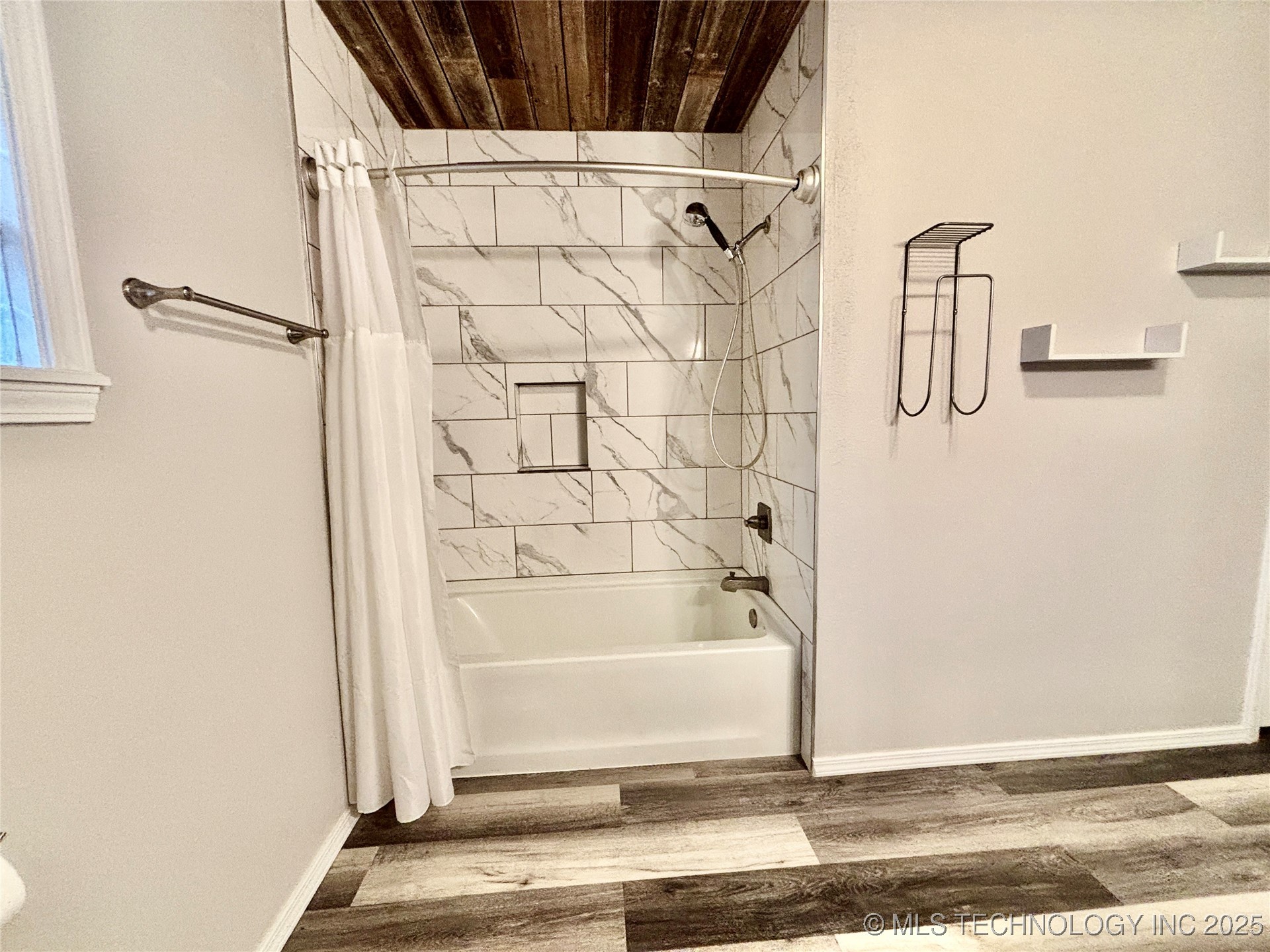 413804 E 1212 Road Property Photo 25