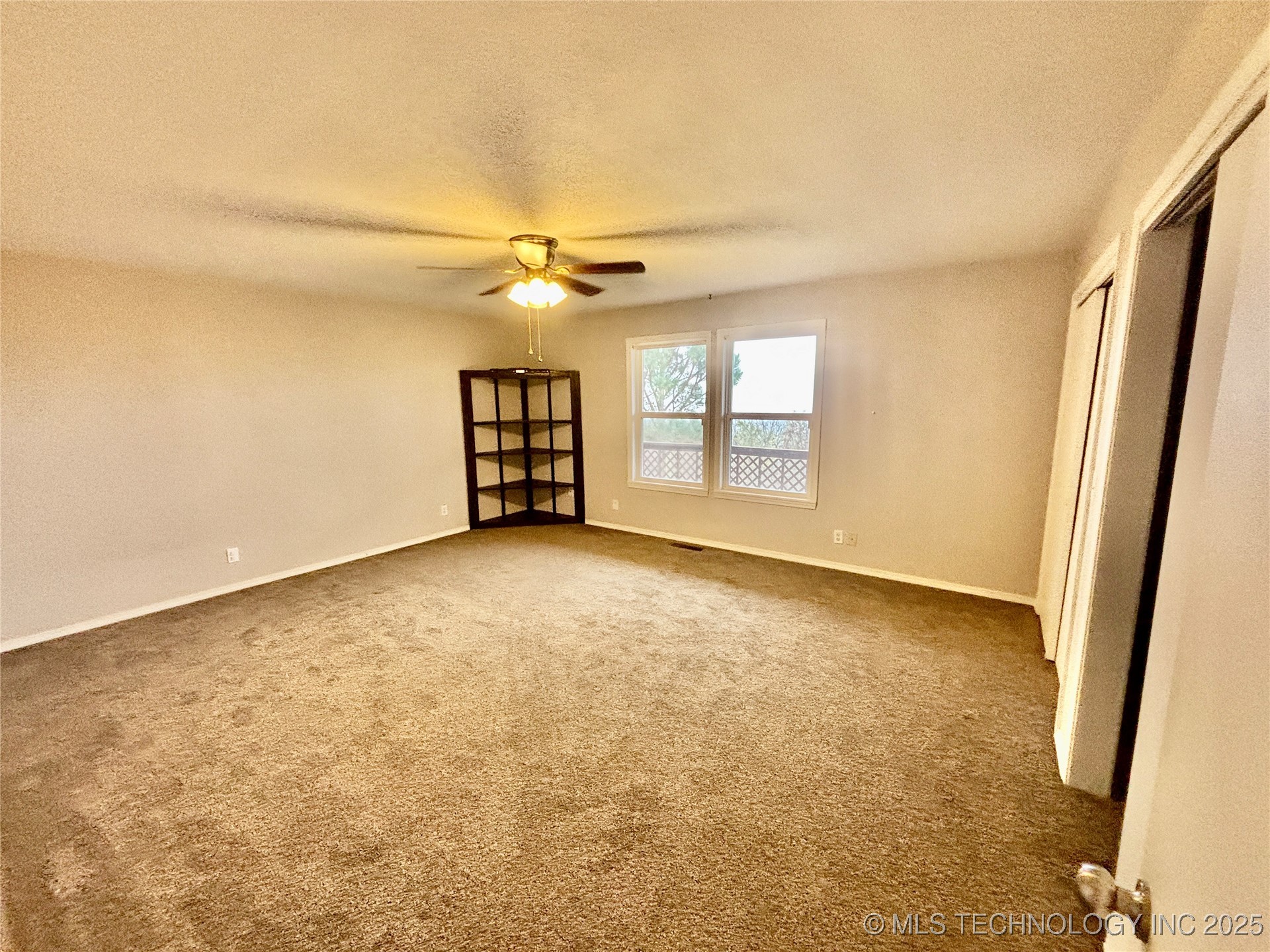 413804 E 1212 Road Property Photo 29