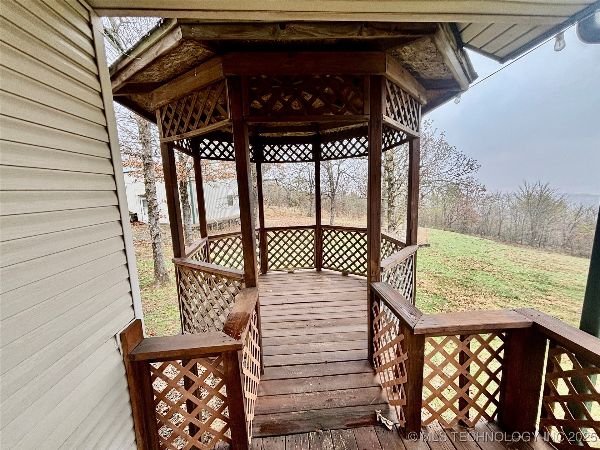 413804 E 1212 Road Property Photo 40