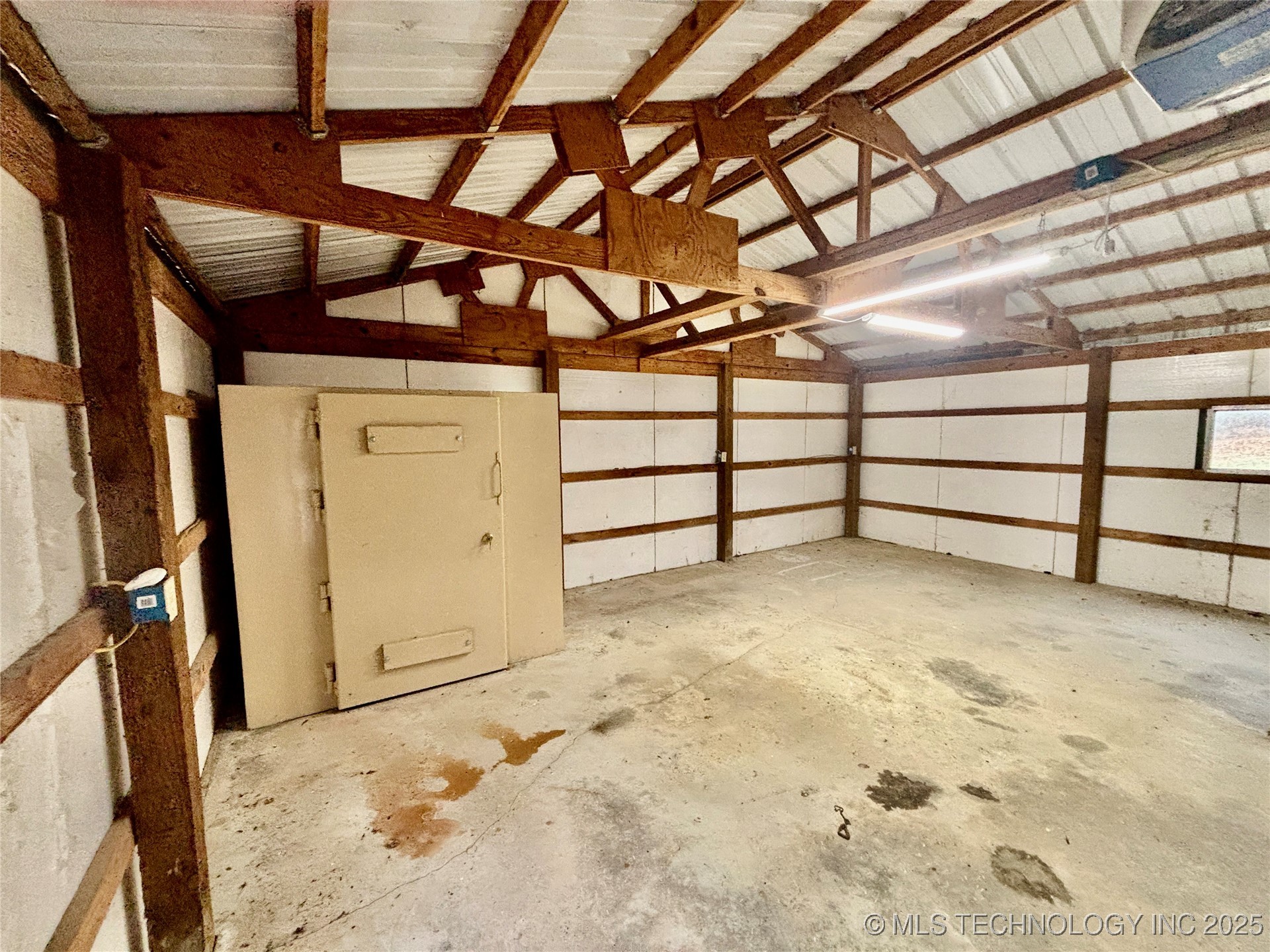 413804 E 1212 Road Property Photo 50