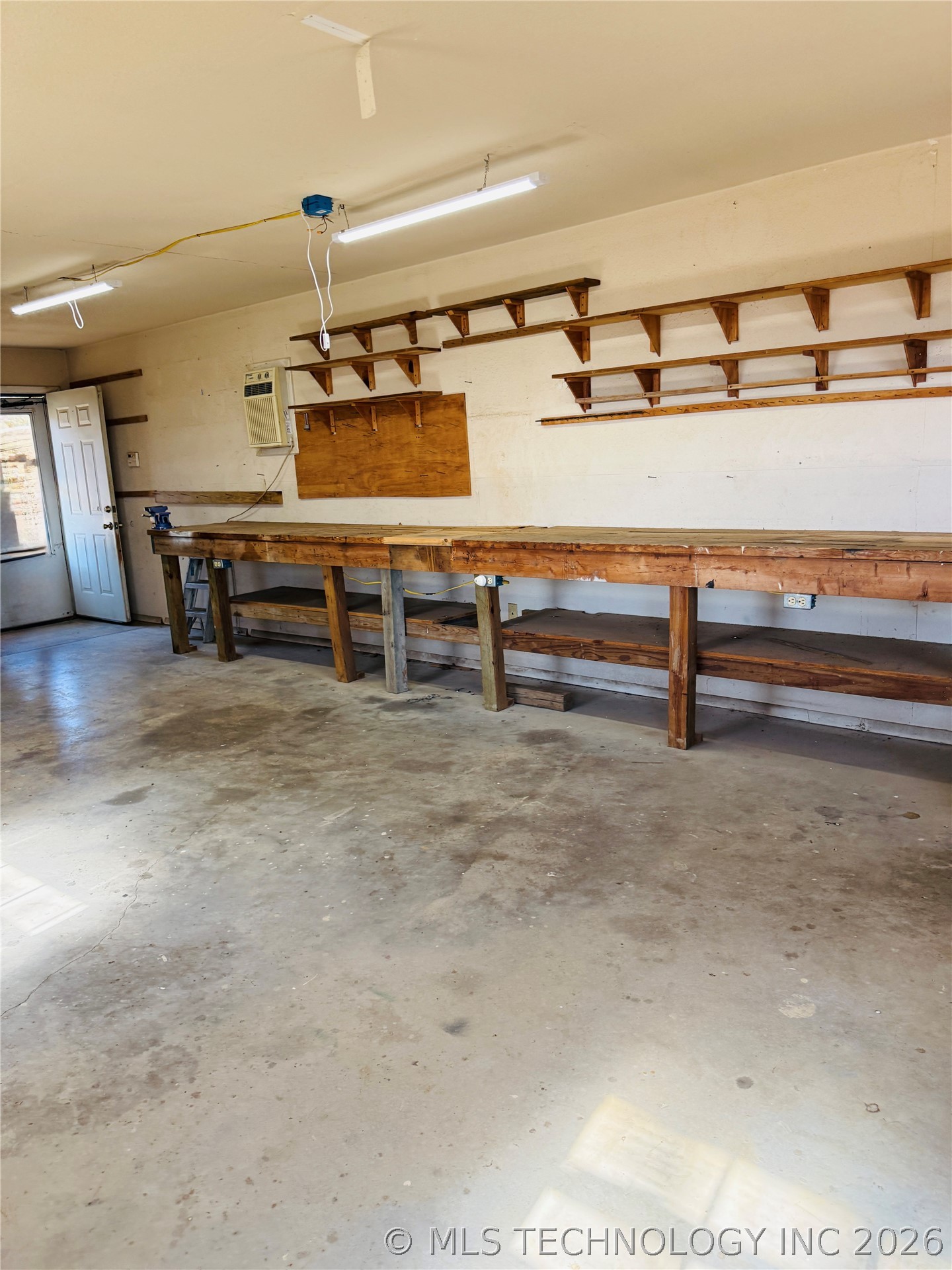 413804 E 1212 Road Property Photo 56