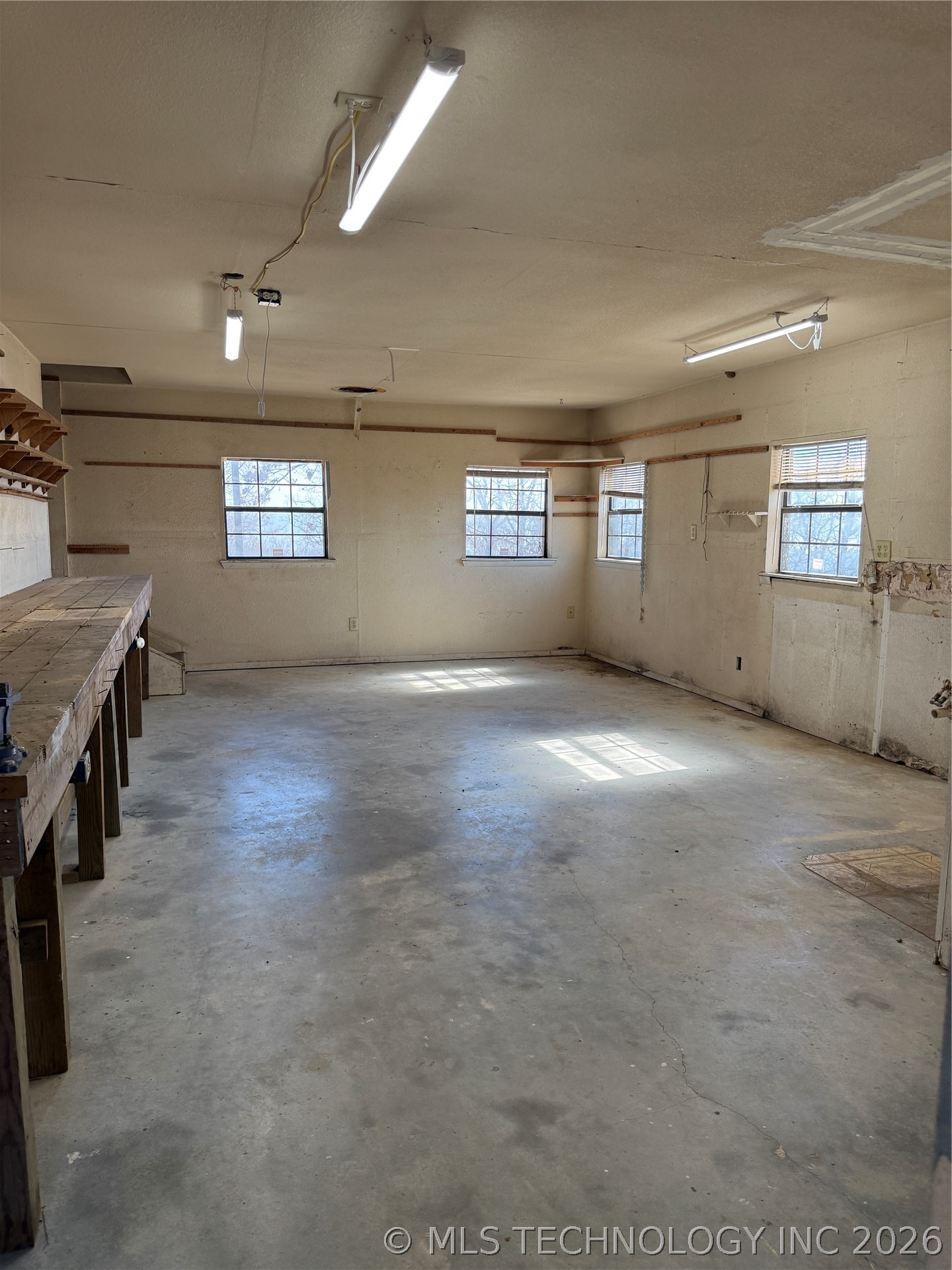 413804 E 1212 Road Property Photo 57