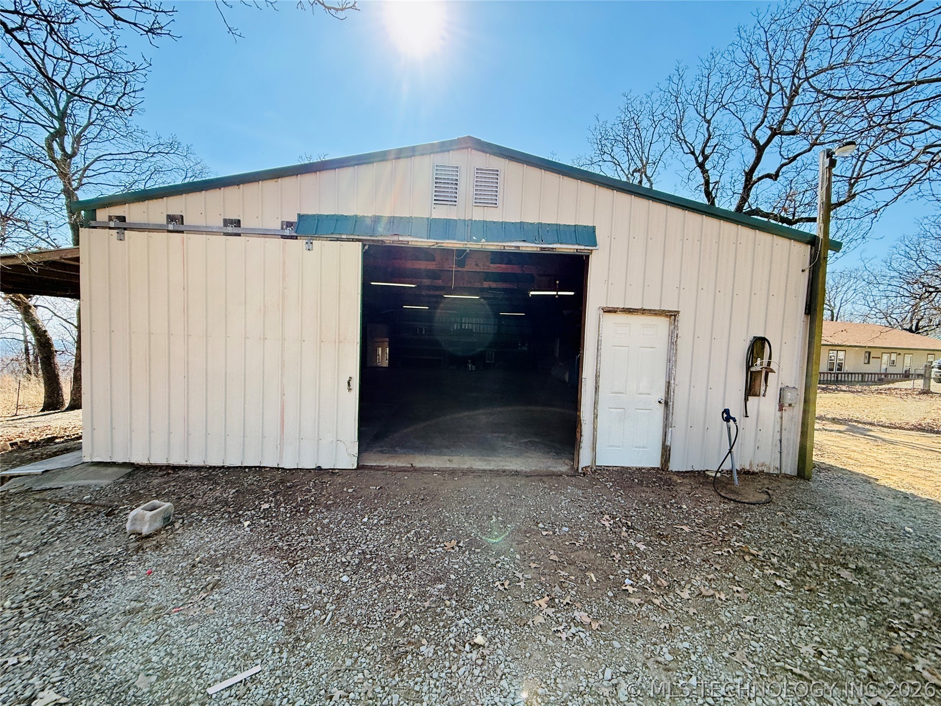 413804 E 1212 Road Property Photo 61