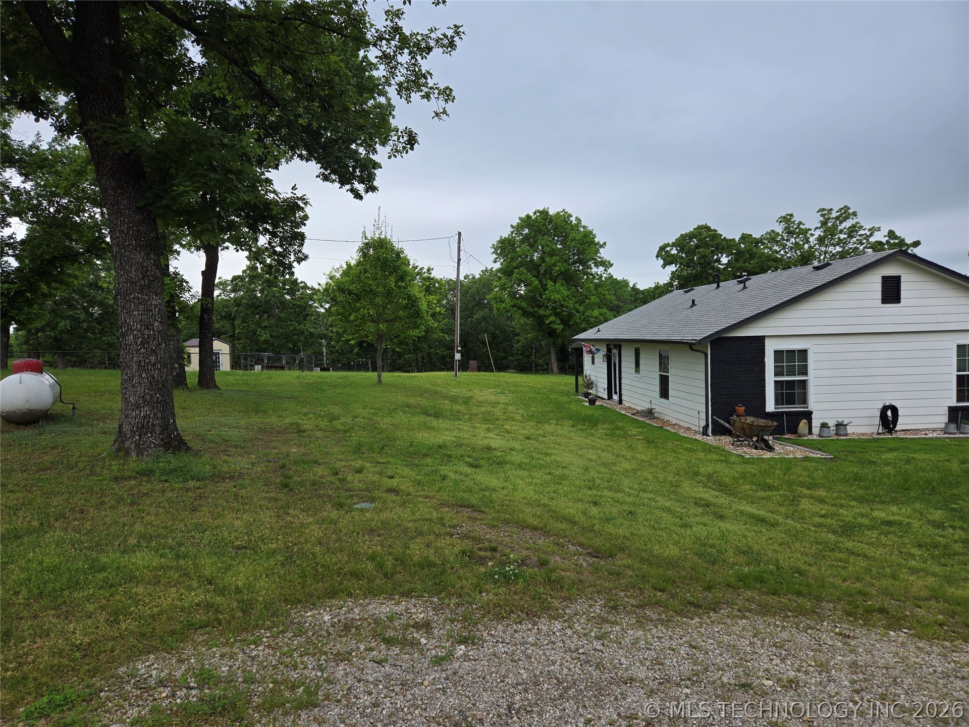 4251 Norfolk Avenue Property Photo 2