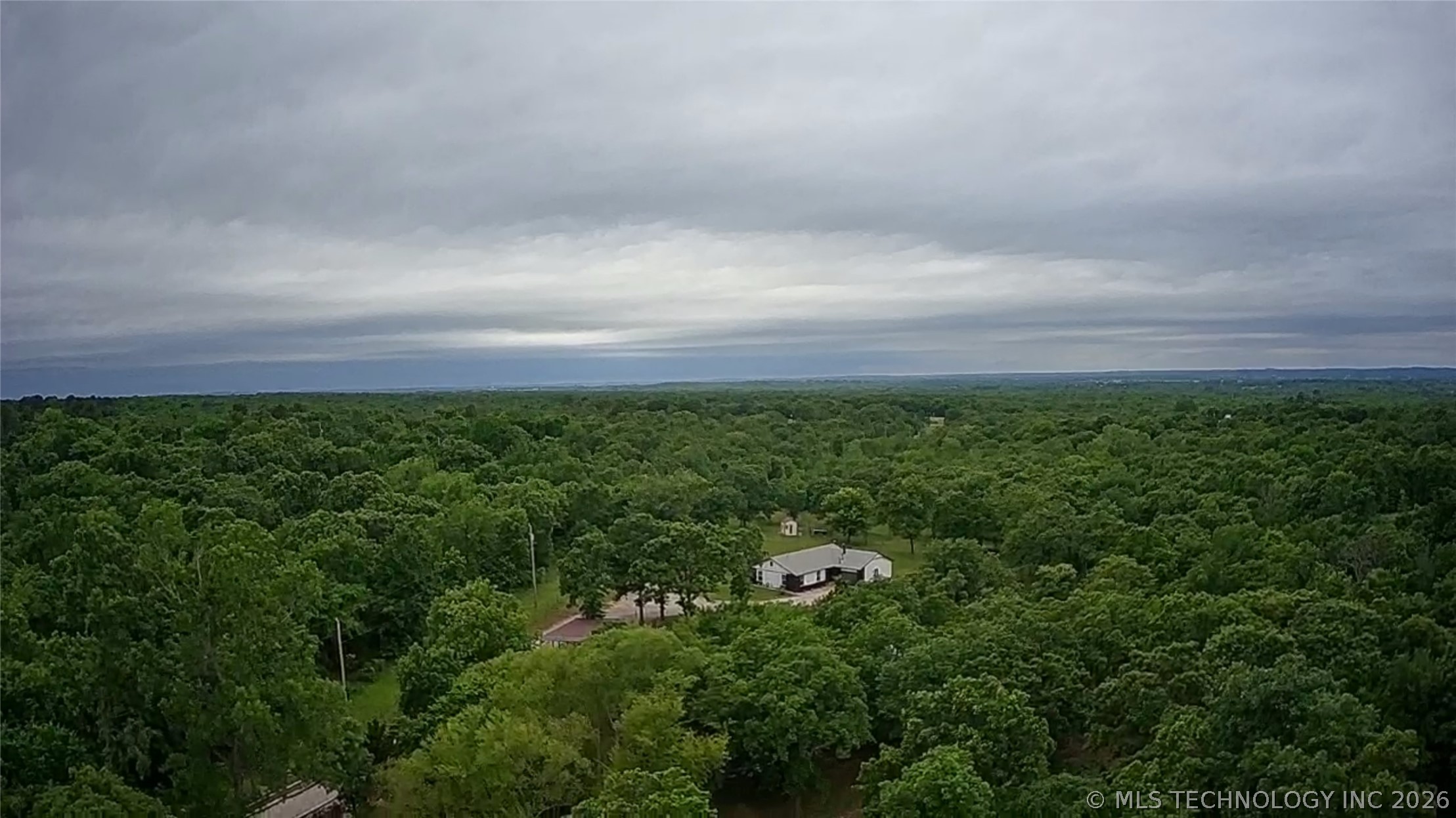 4251 Norfolk Avenue Property Photo 6