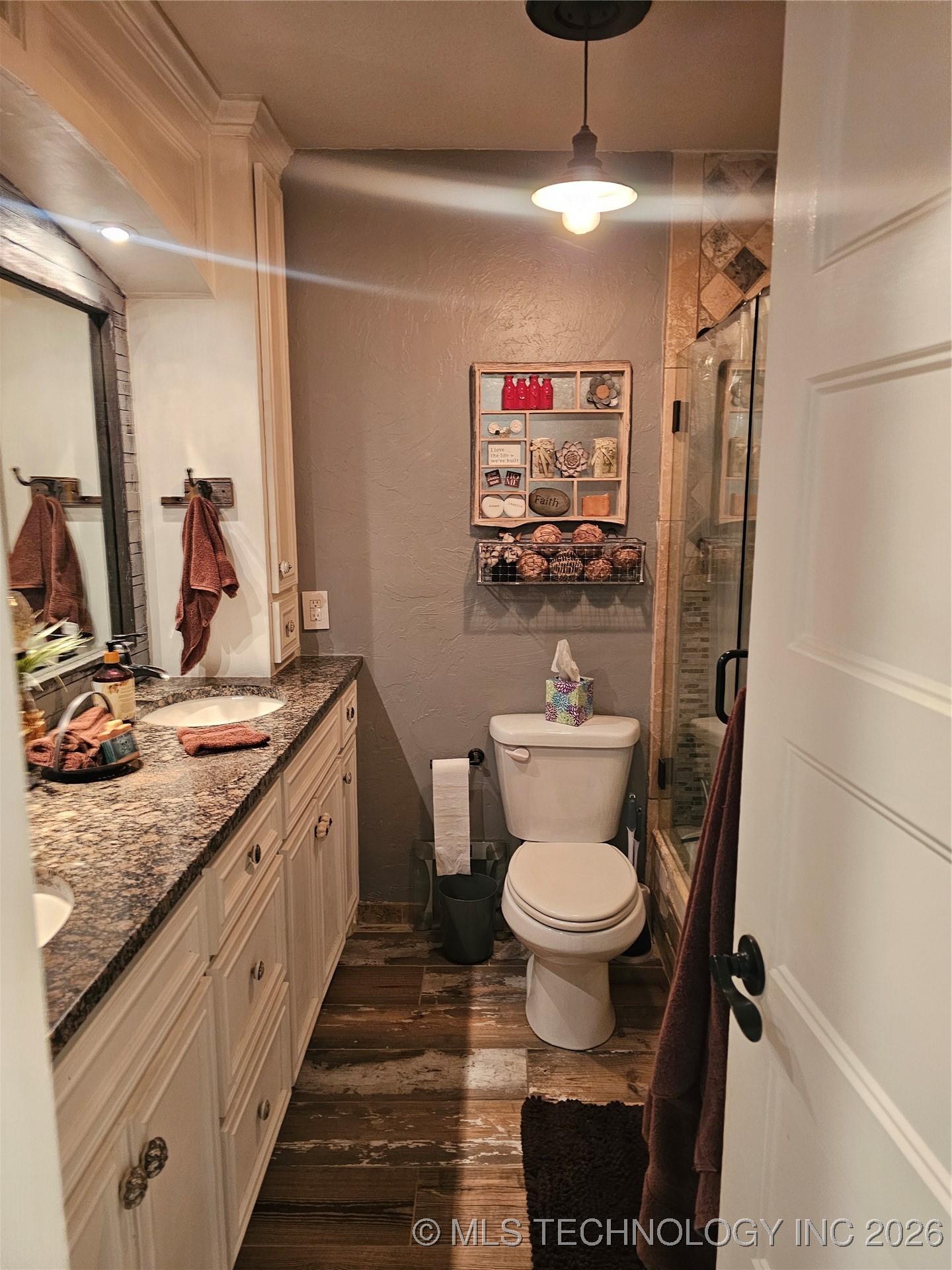 4251 Norfolk Avenue Property Photo 12