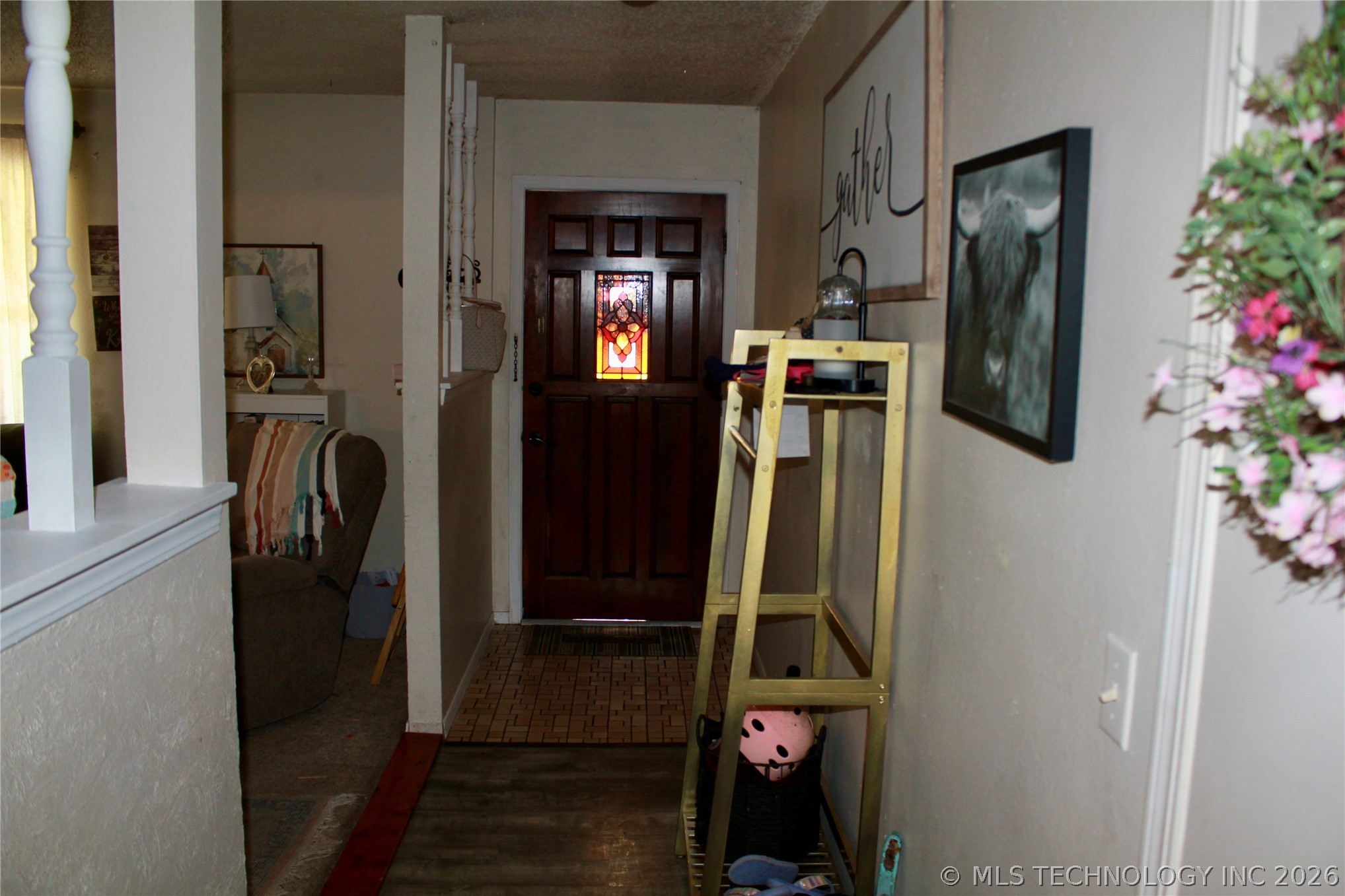 107 S Day Property Photo 8
