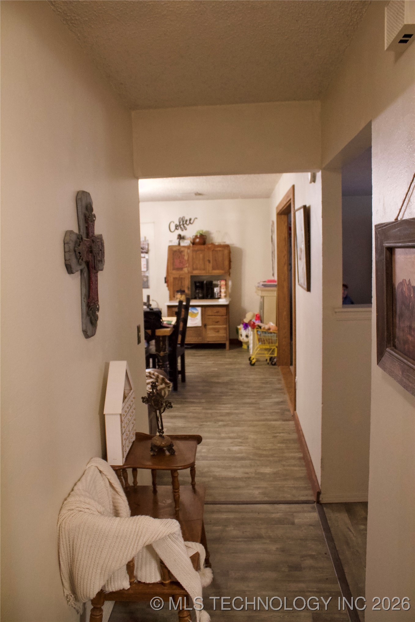 107 S Day Property Photo 19