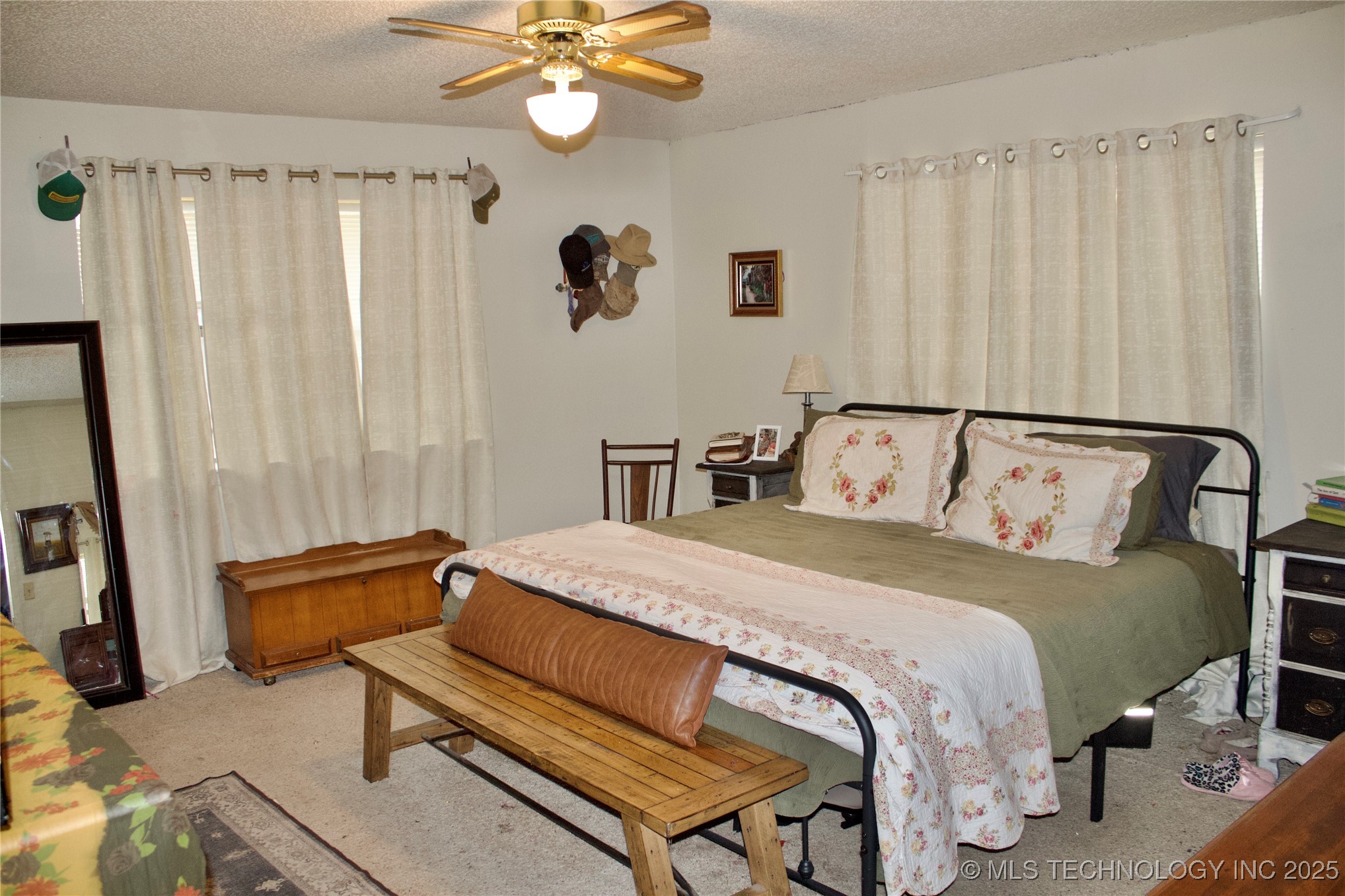107 S Day Property Photo 22