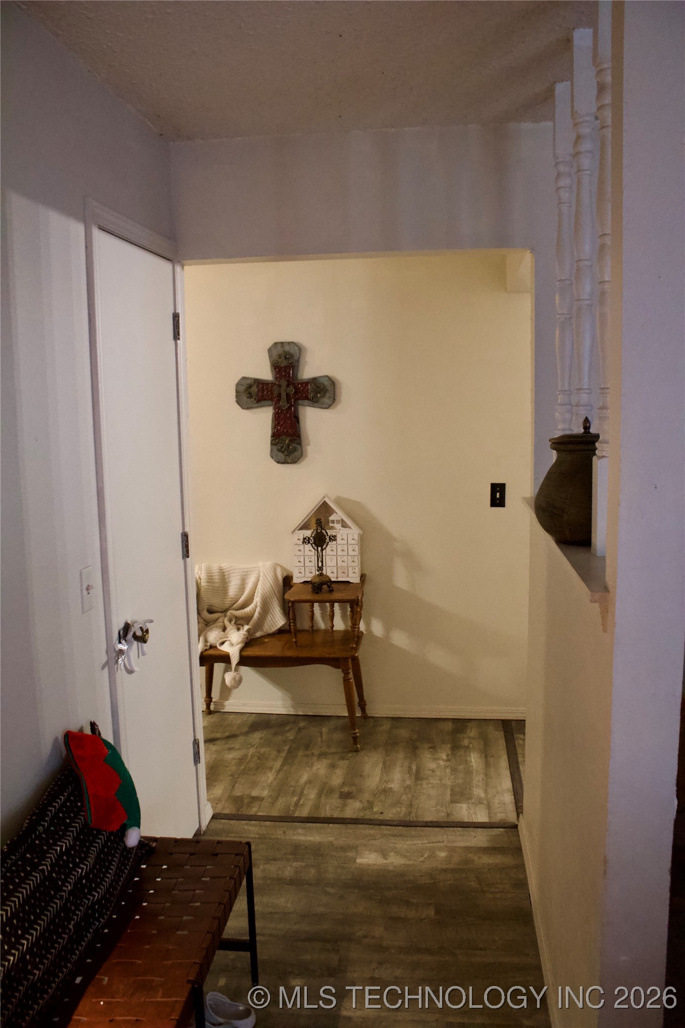 107 S Day Property Photo 32