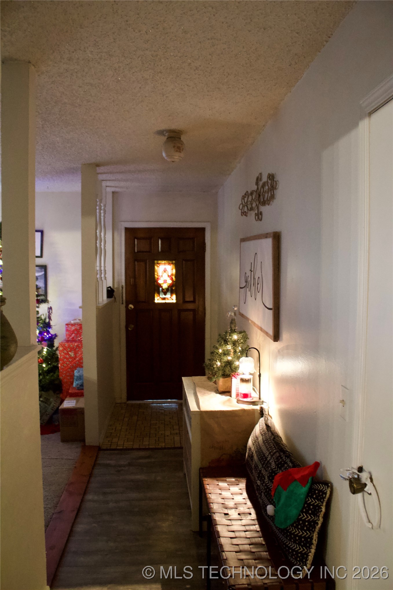 107 S Day Property Photo 33