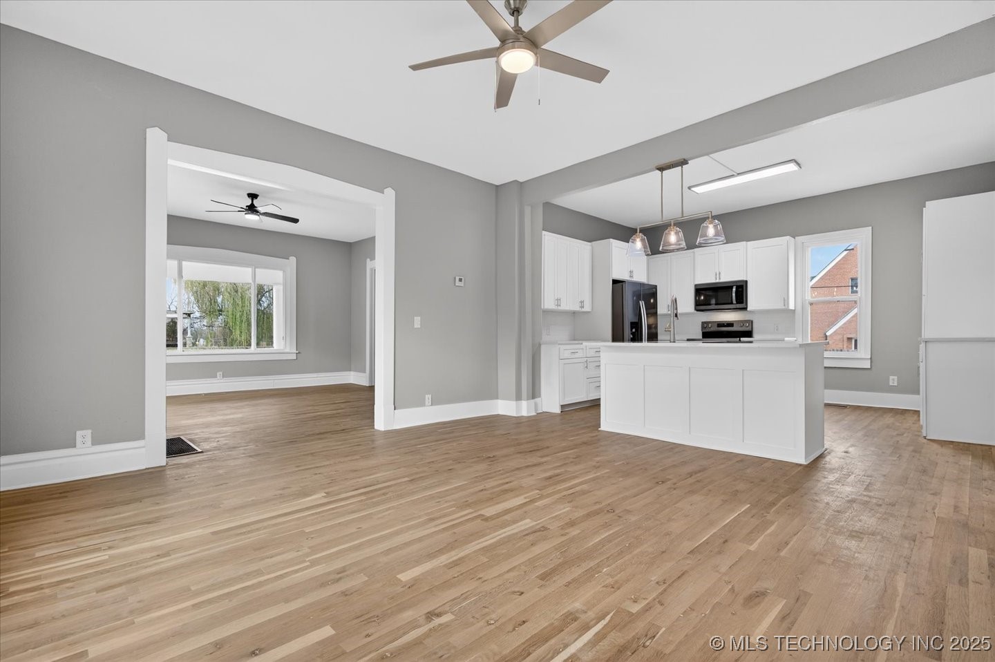 1000 Sw Jennings Avenue Property Photo 15