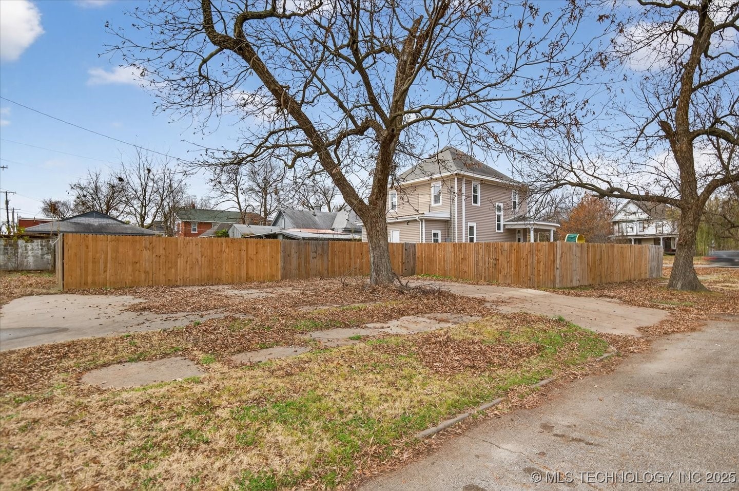 1000 Sw Jennings Avenue Property Photo 32