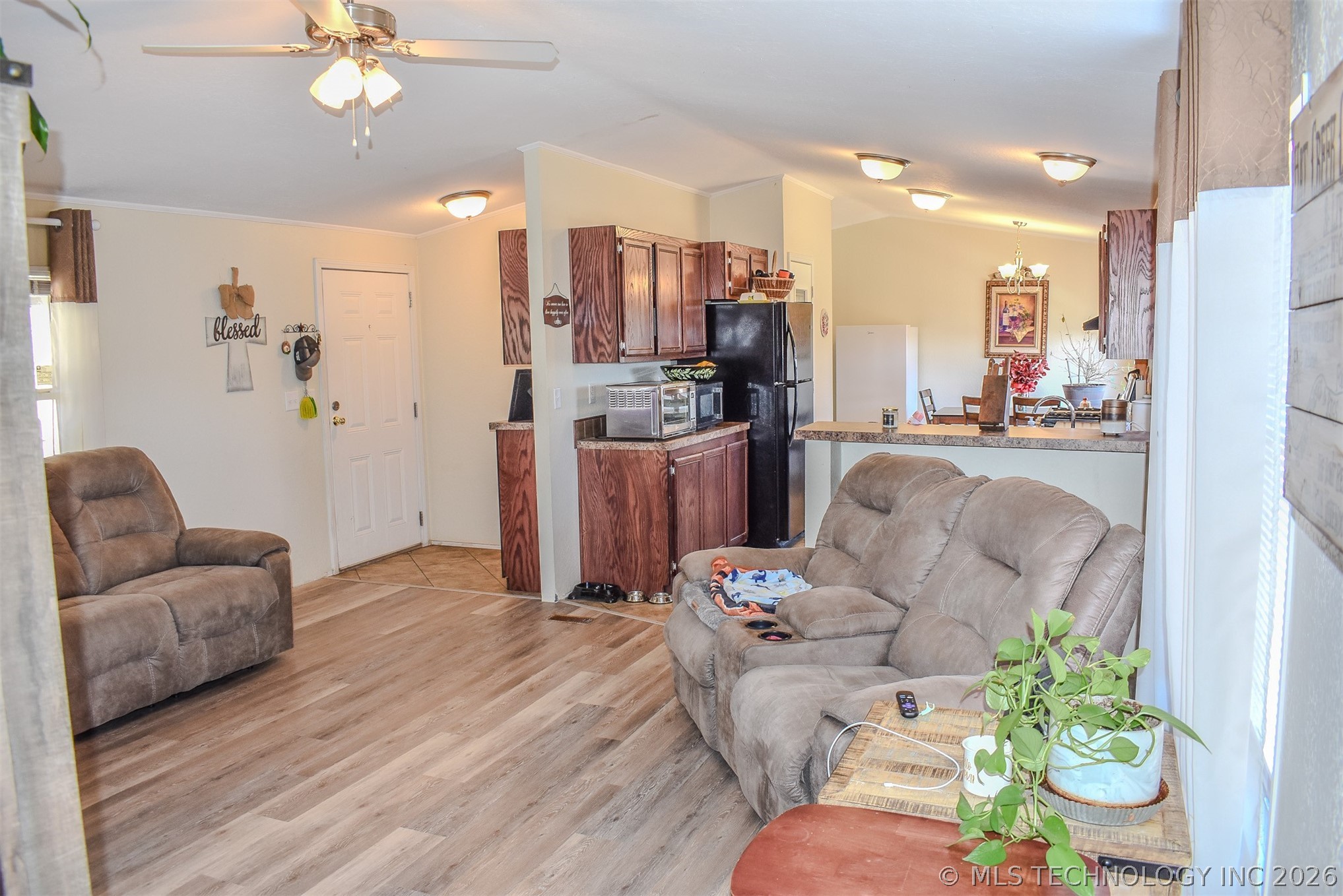 1292 E 2070 Road Property Photo 10
