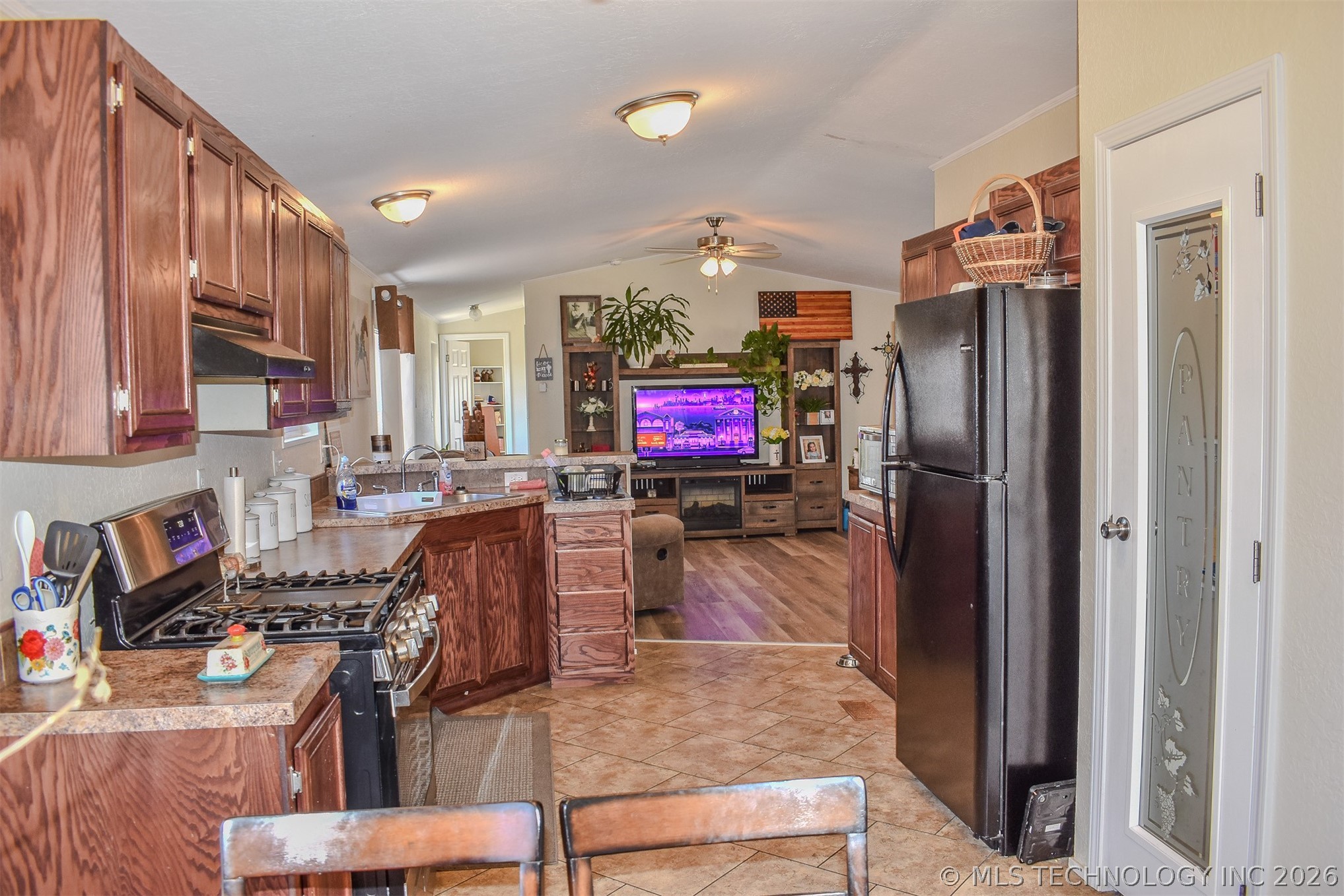1292 E 2070 Road Property Photo 11