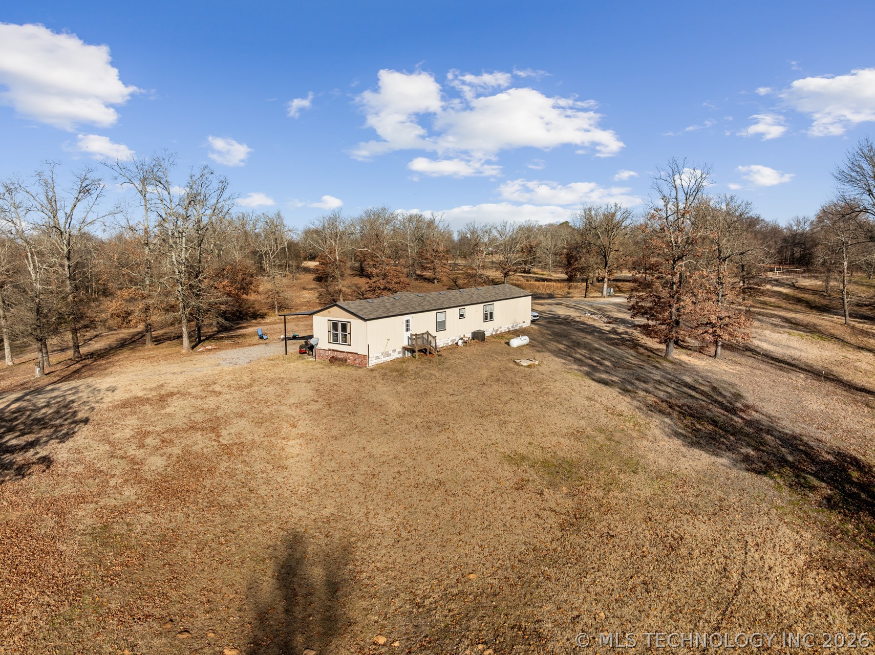 1292 E 2070 Road Property Photo 33